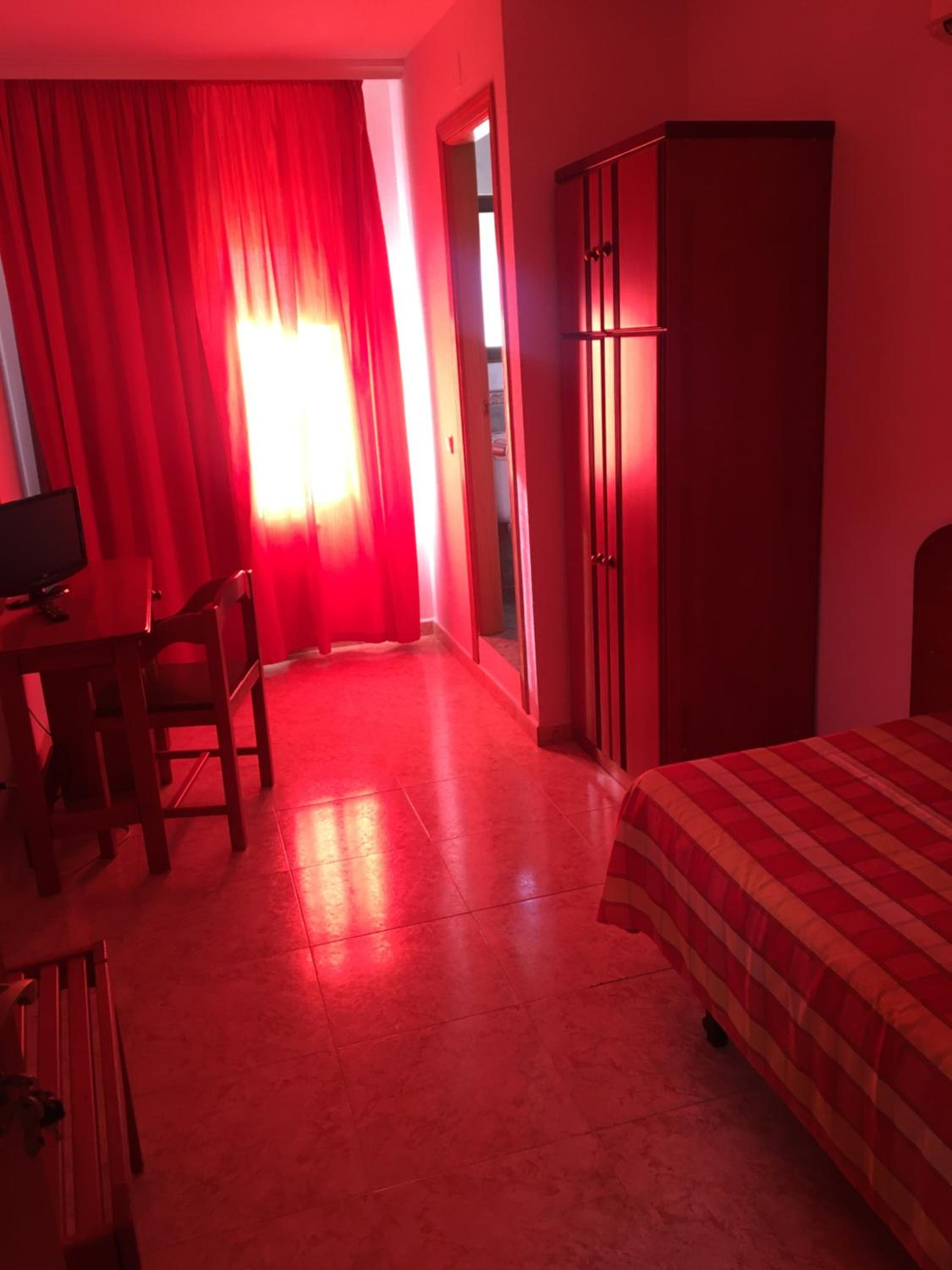 Habitación Individual Pequeña