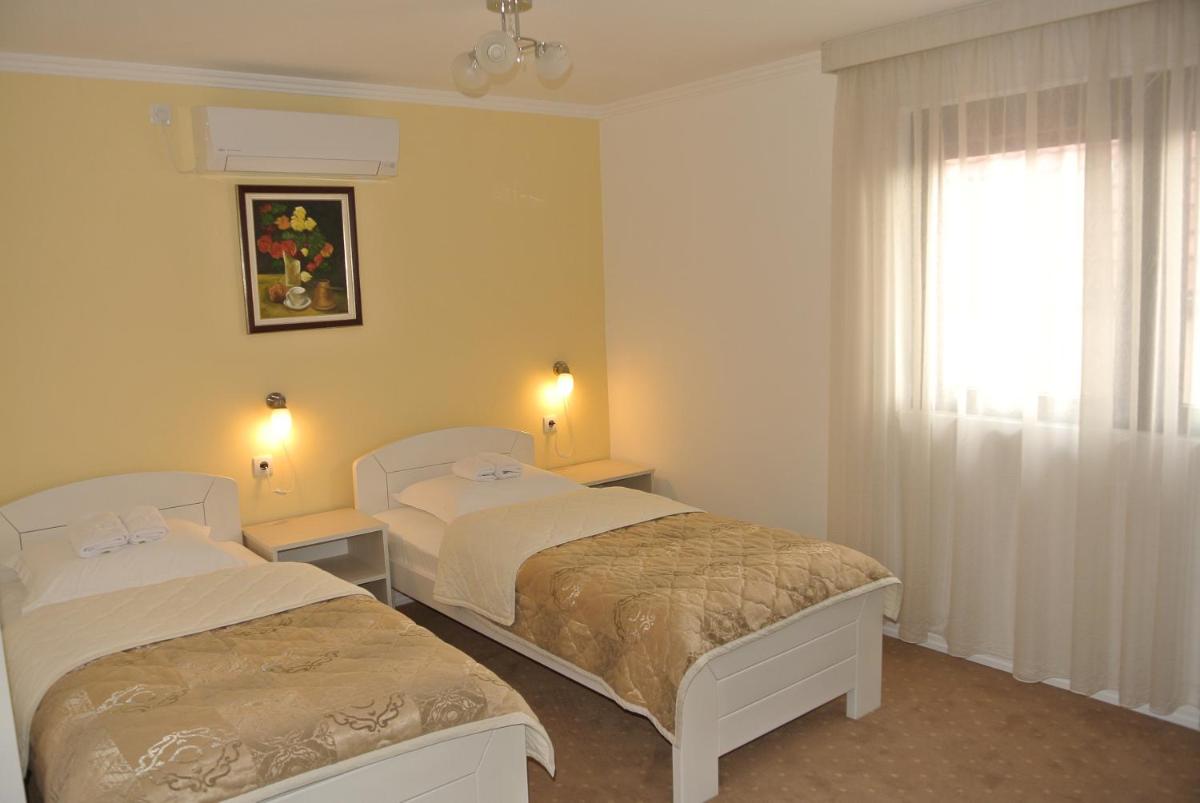 Twin Room photo 1