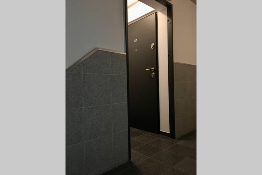 One-Bedroom Apartment - Photo 19