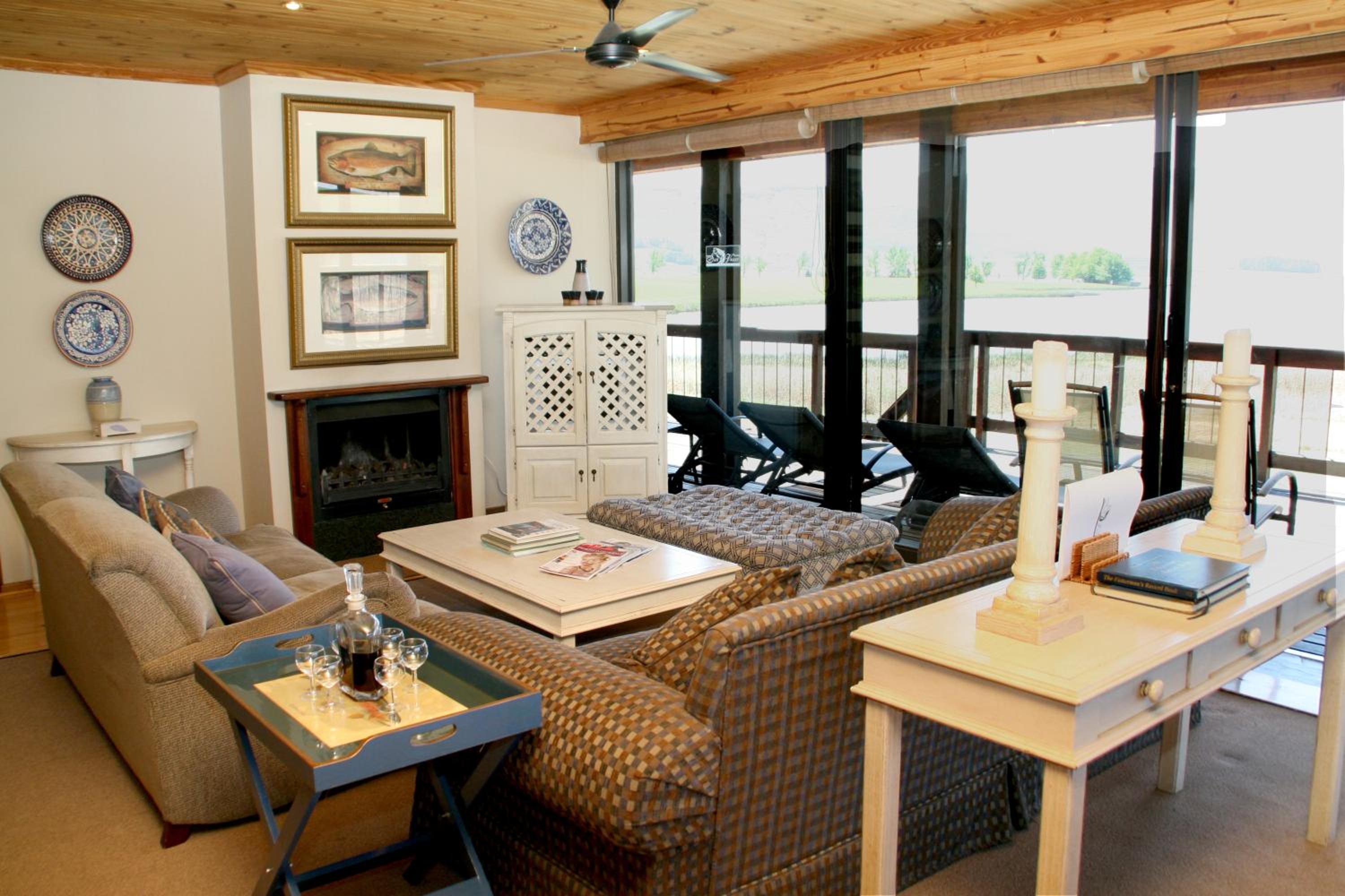 Large Chalet - Rainbow Chalet photo 2