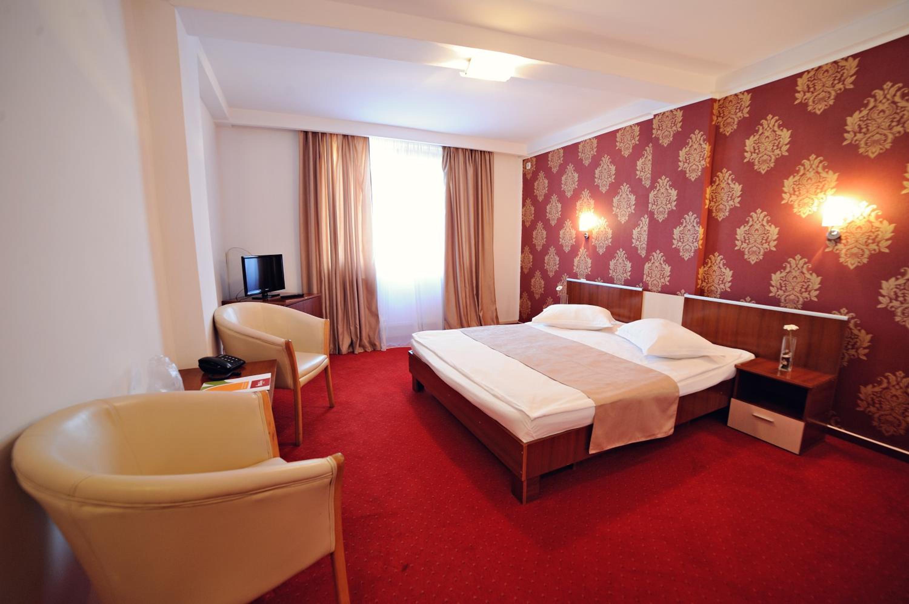 Double Room - Photo 3