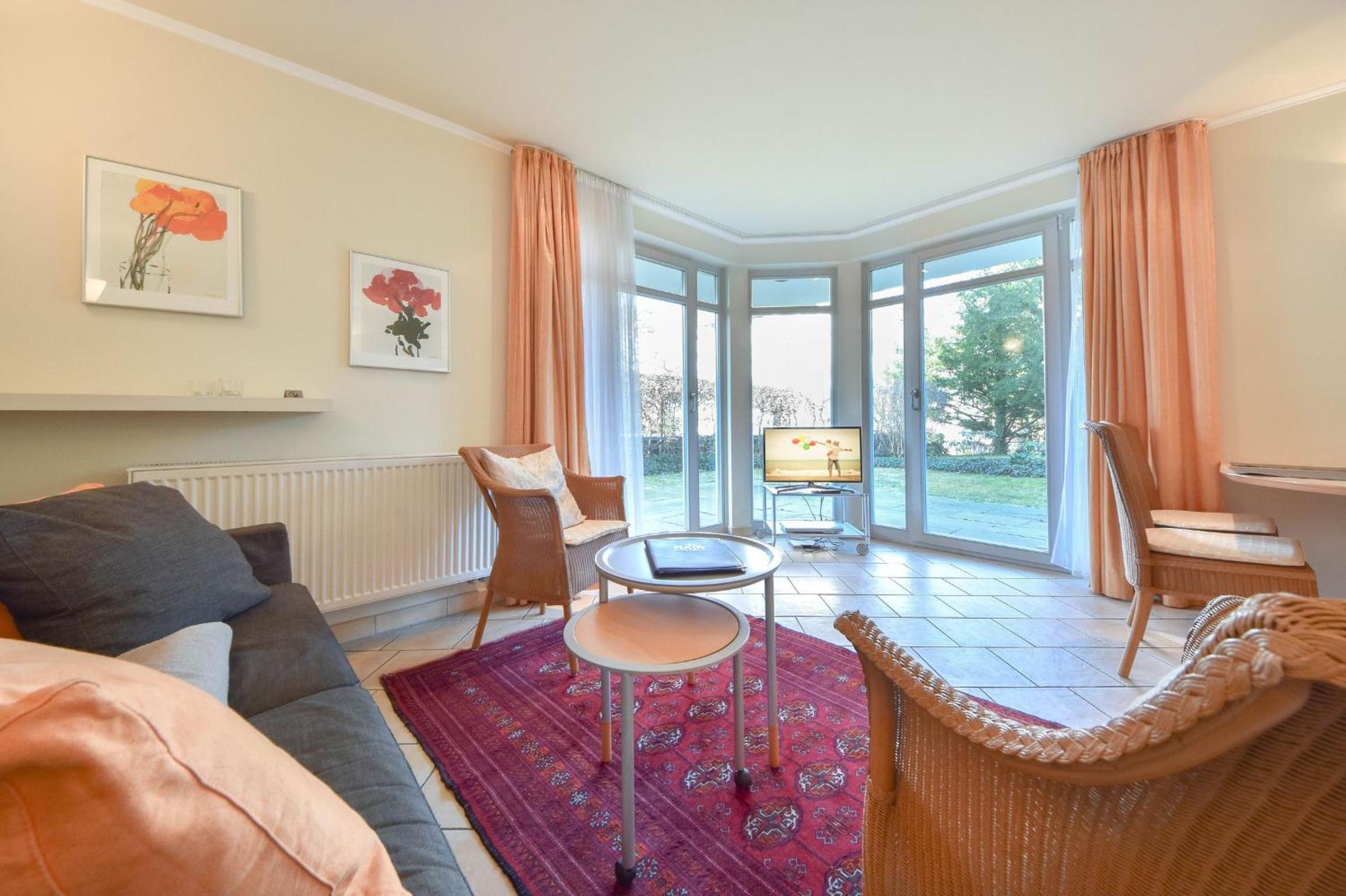 Apartment with Terrace photo 1