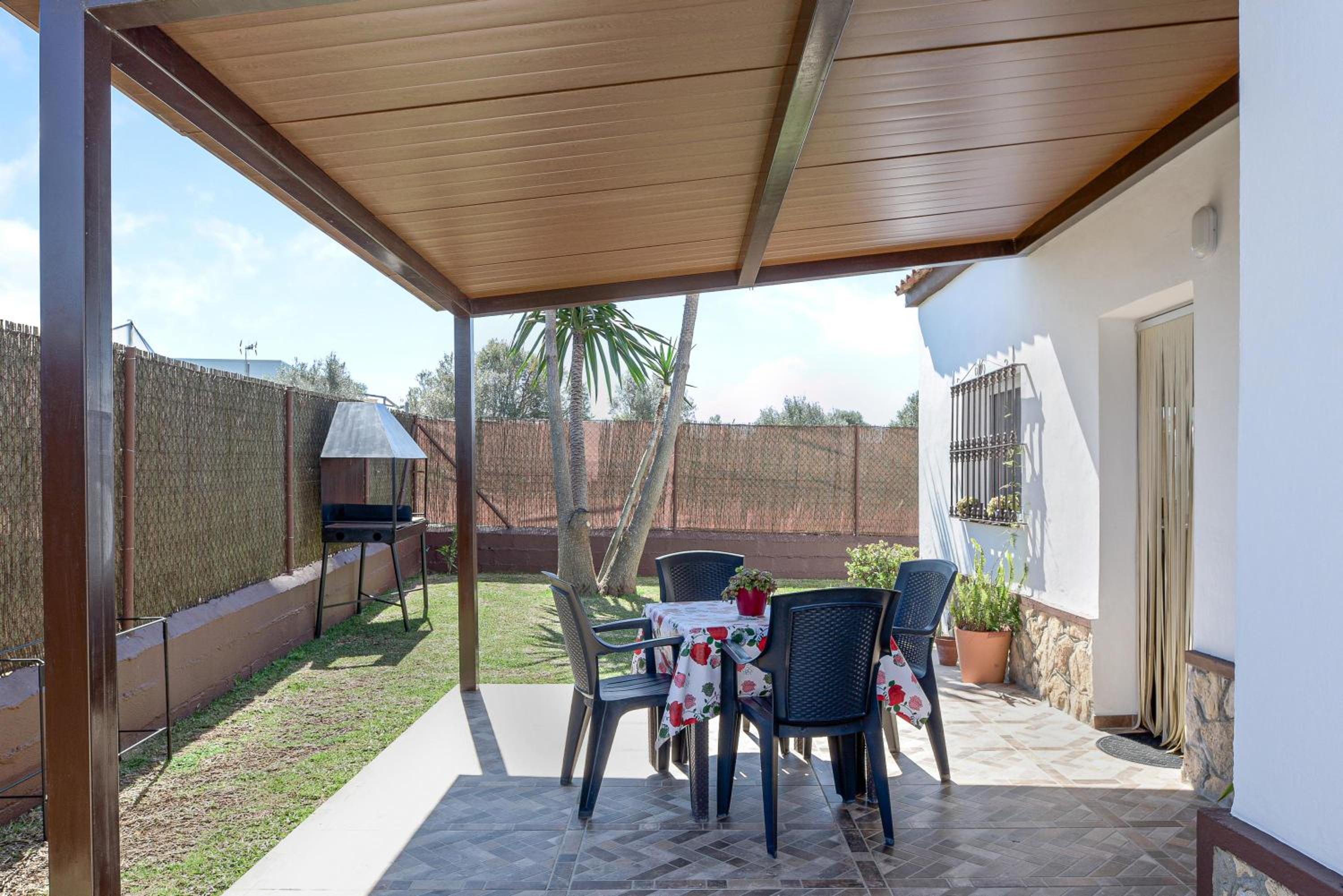 Two-Bedroom House - Photo 11