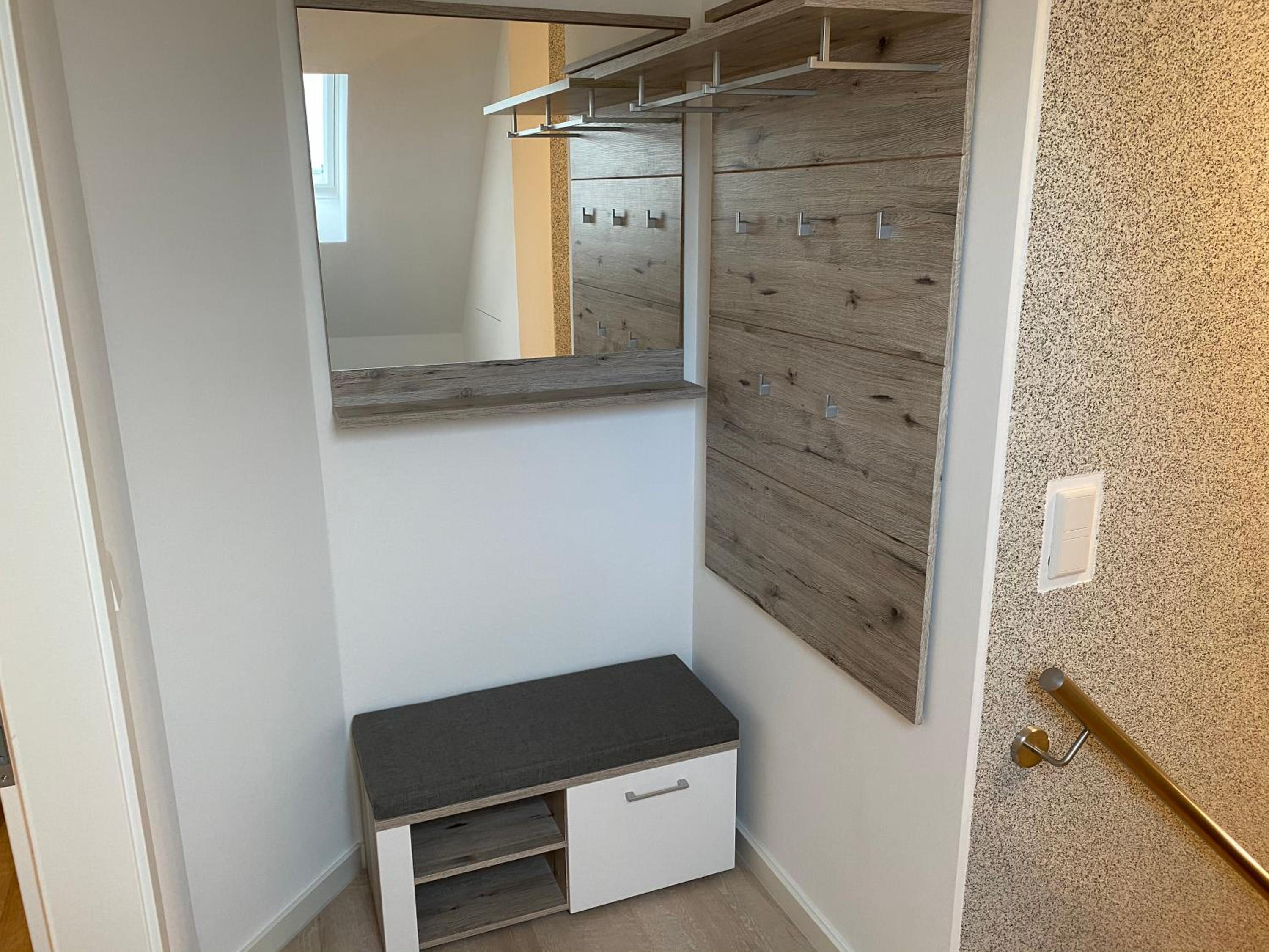One-Bedroom Apartment - Photo 11