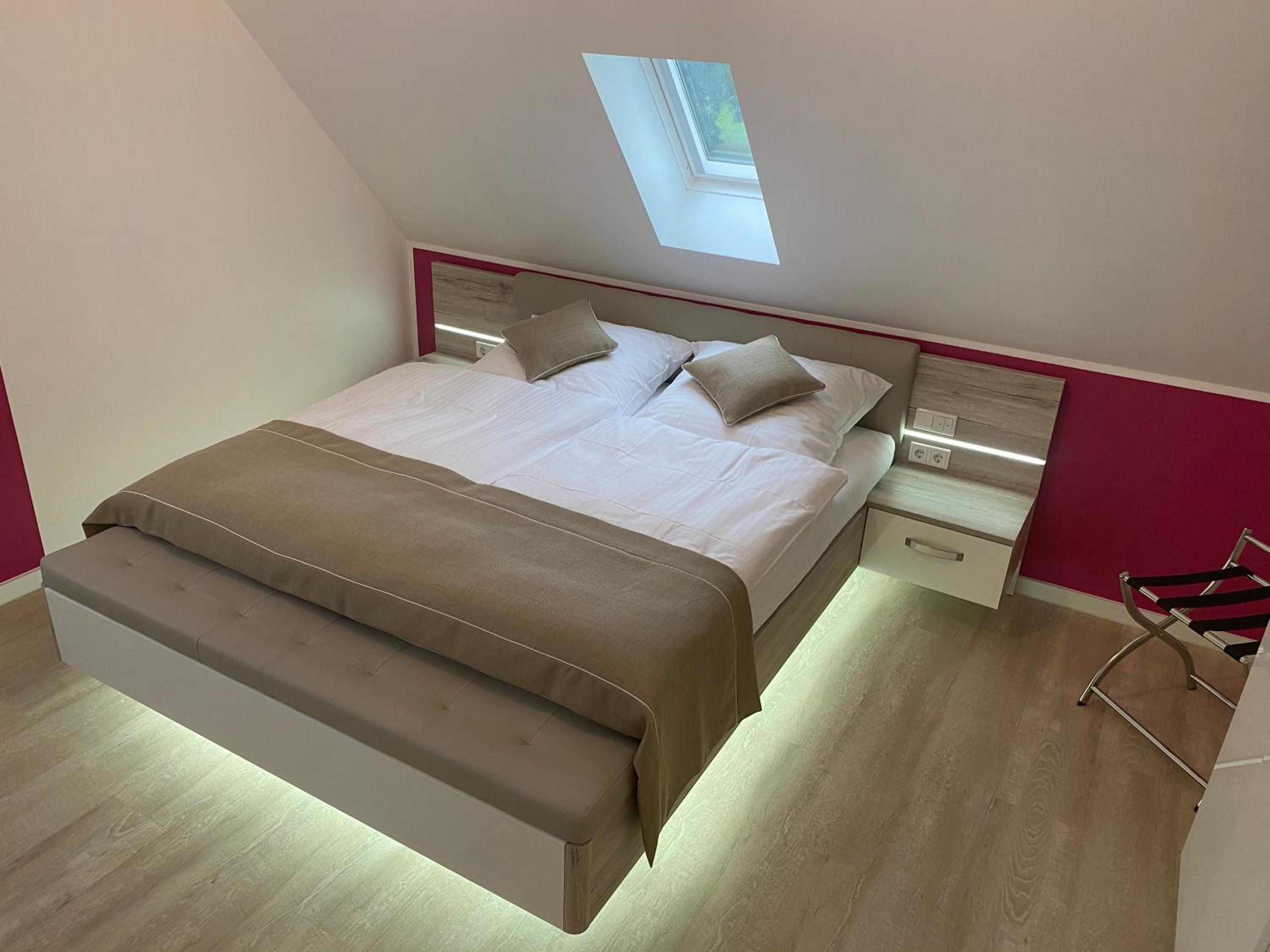 One-Bedroom Apartment - Photo 39