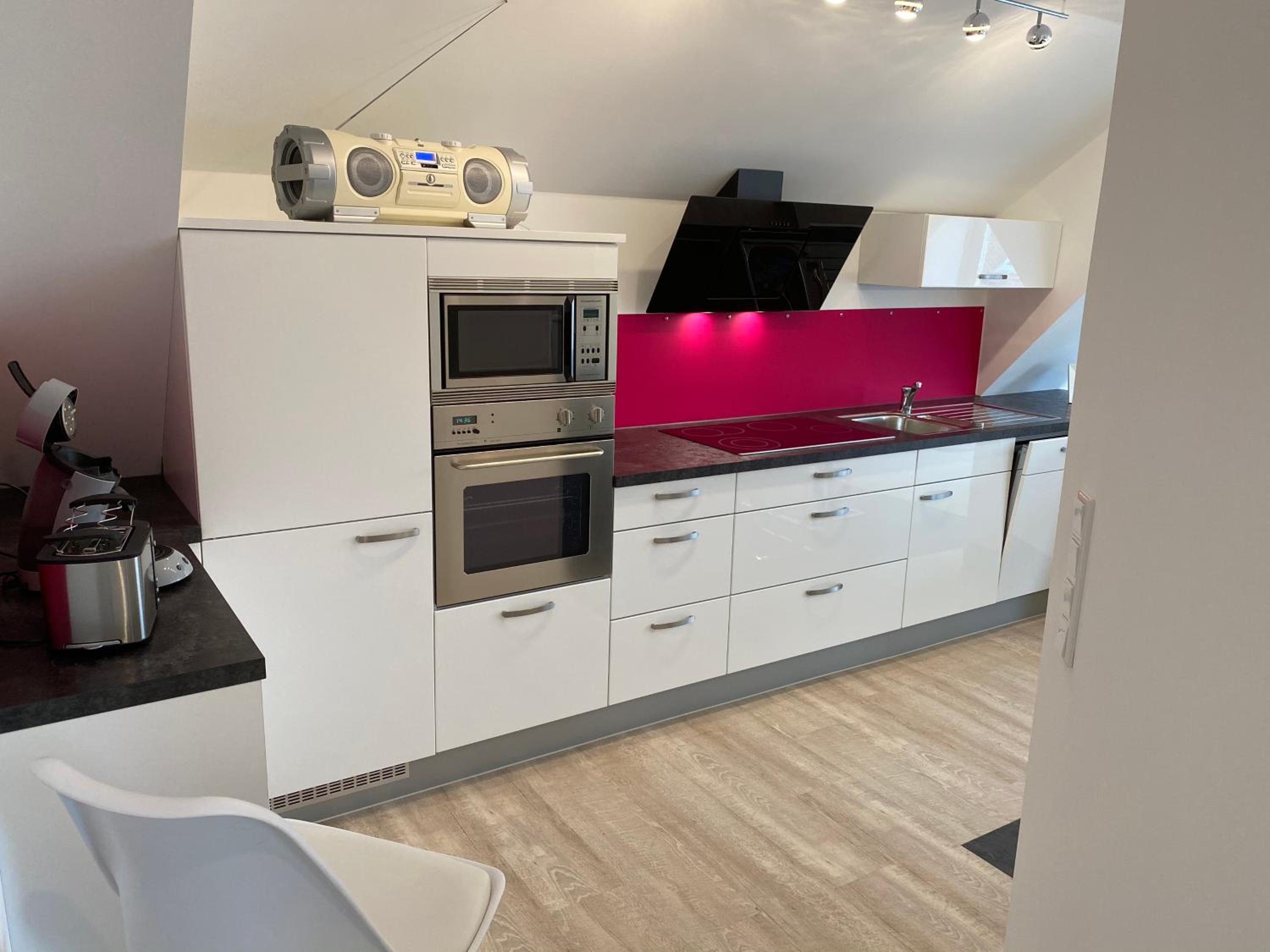 One-Bedroom Apartment - Photo 15