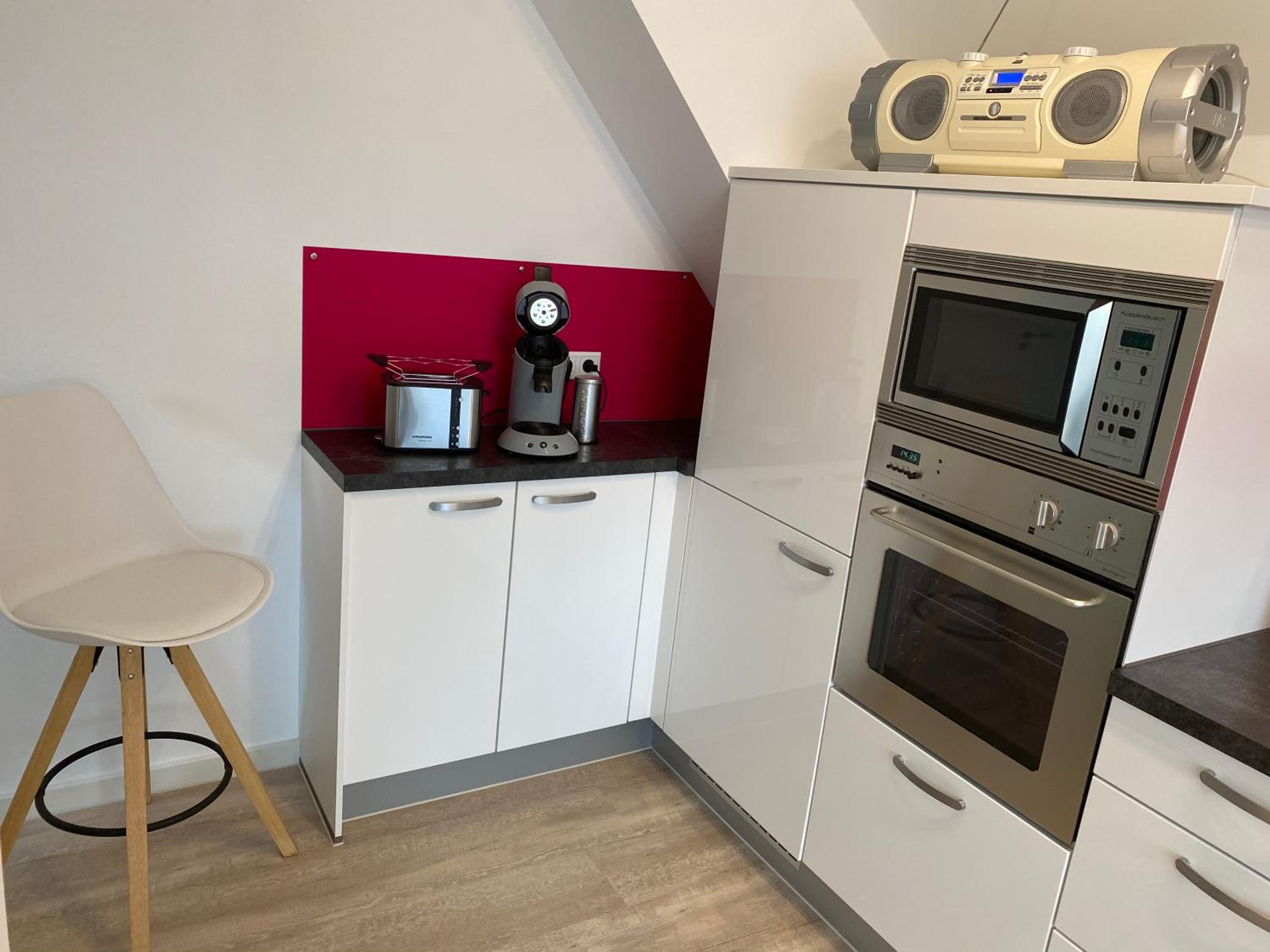 One-Bedroom Apartment - Photo 16