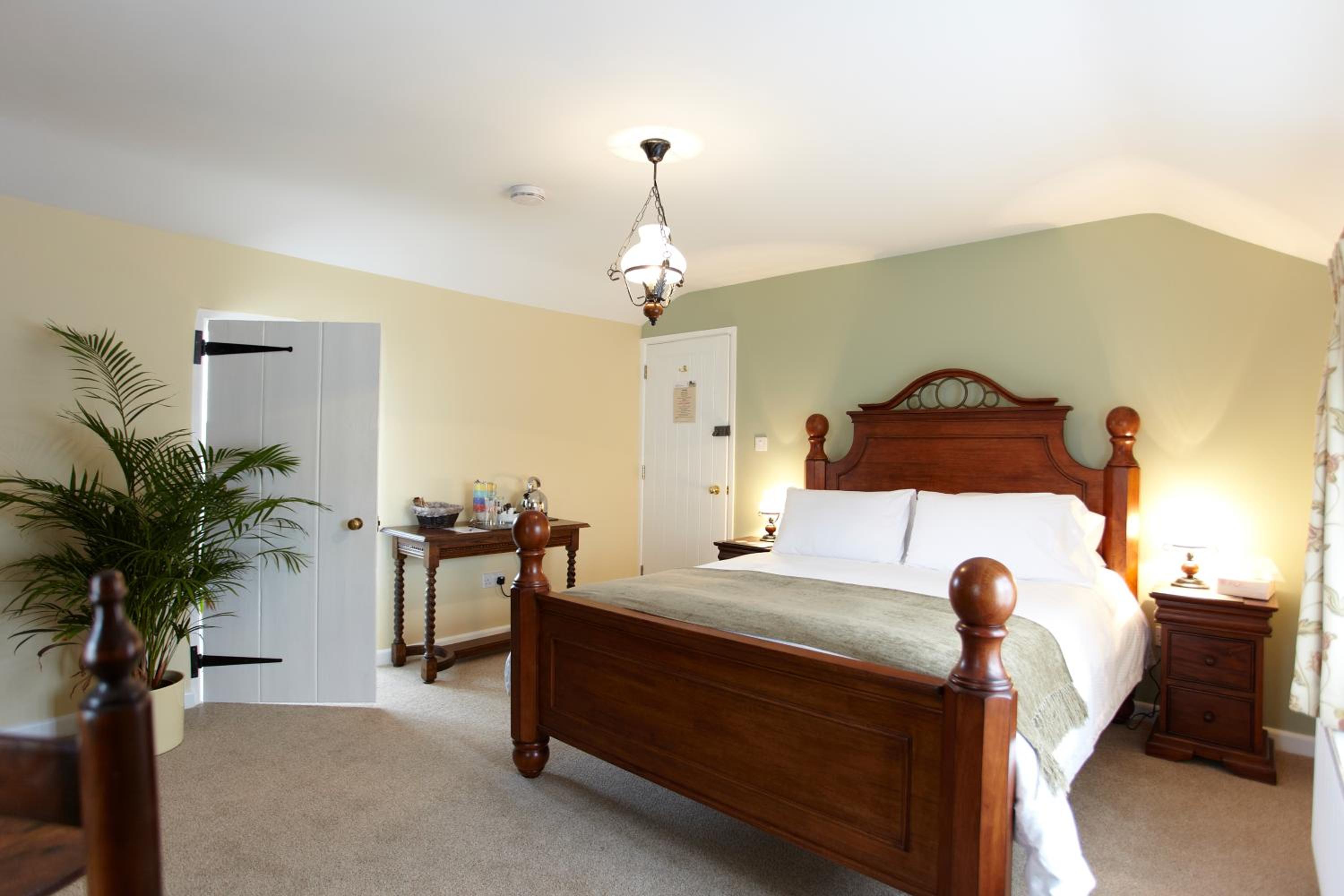 Deluxe Double Room with Bath photo 2