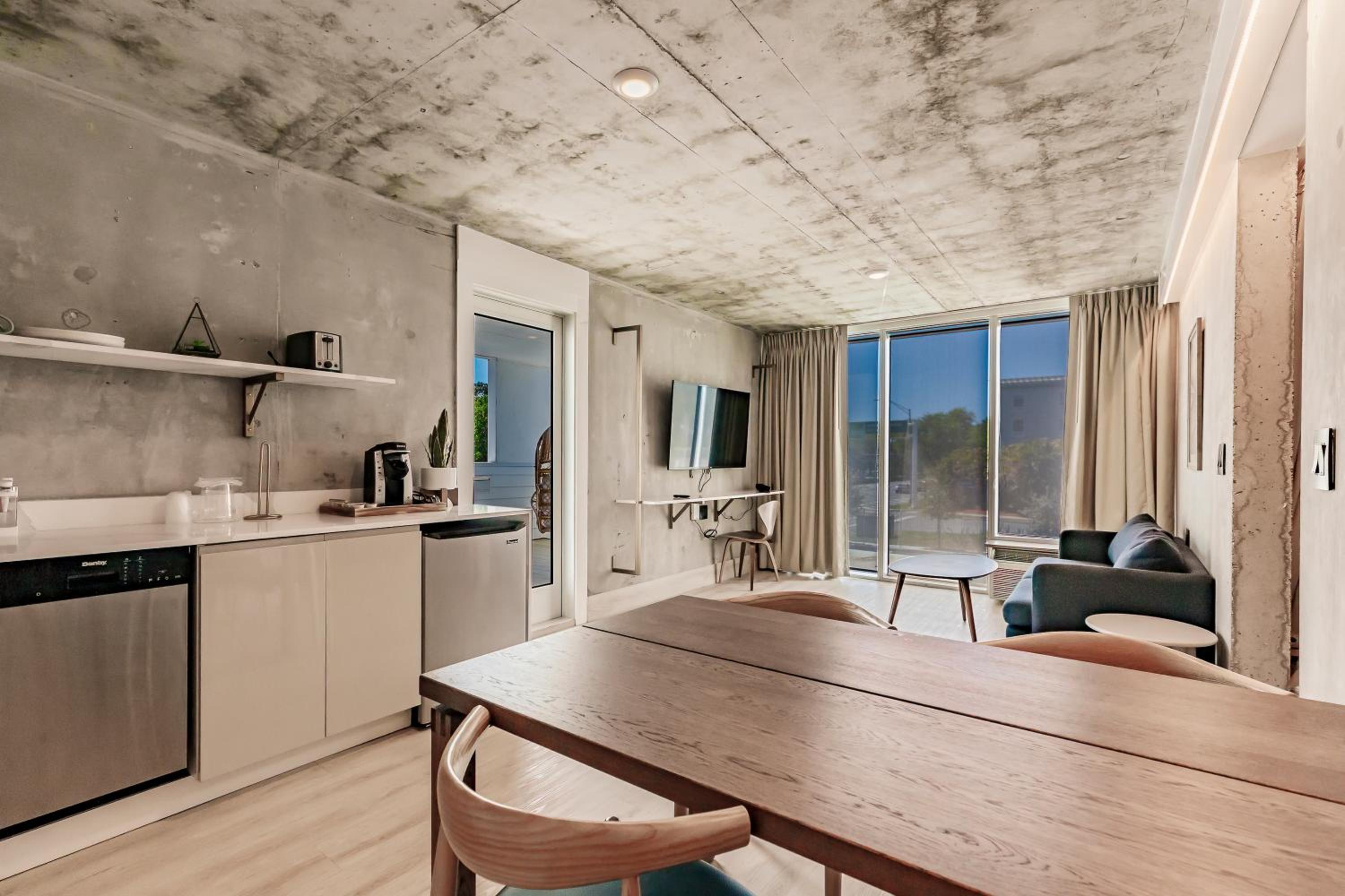 Apartment with Balcony