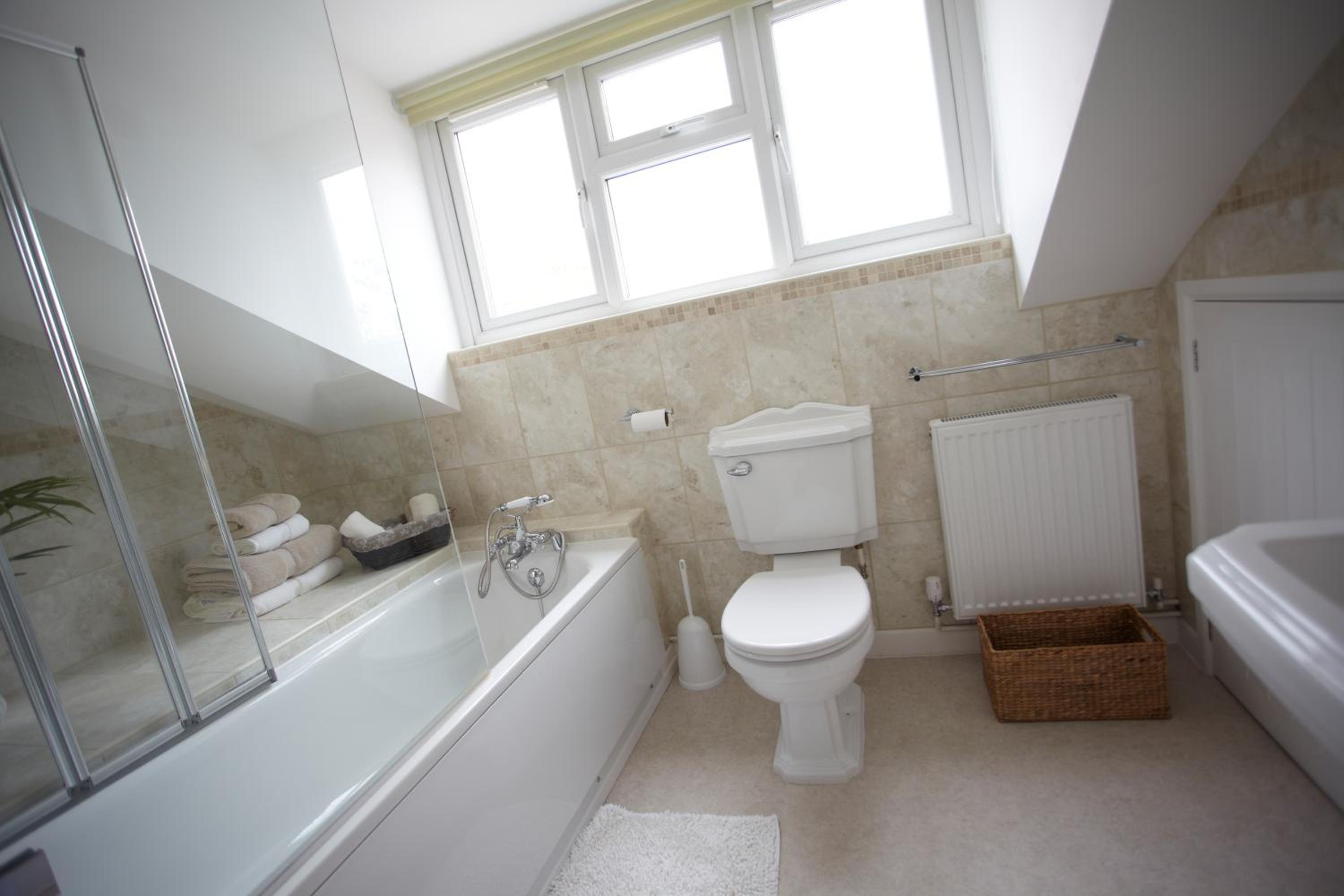 Deluxe Double Room with Bath photo 3