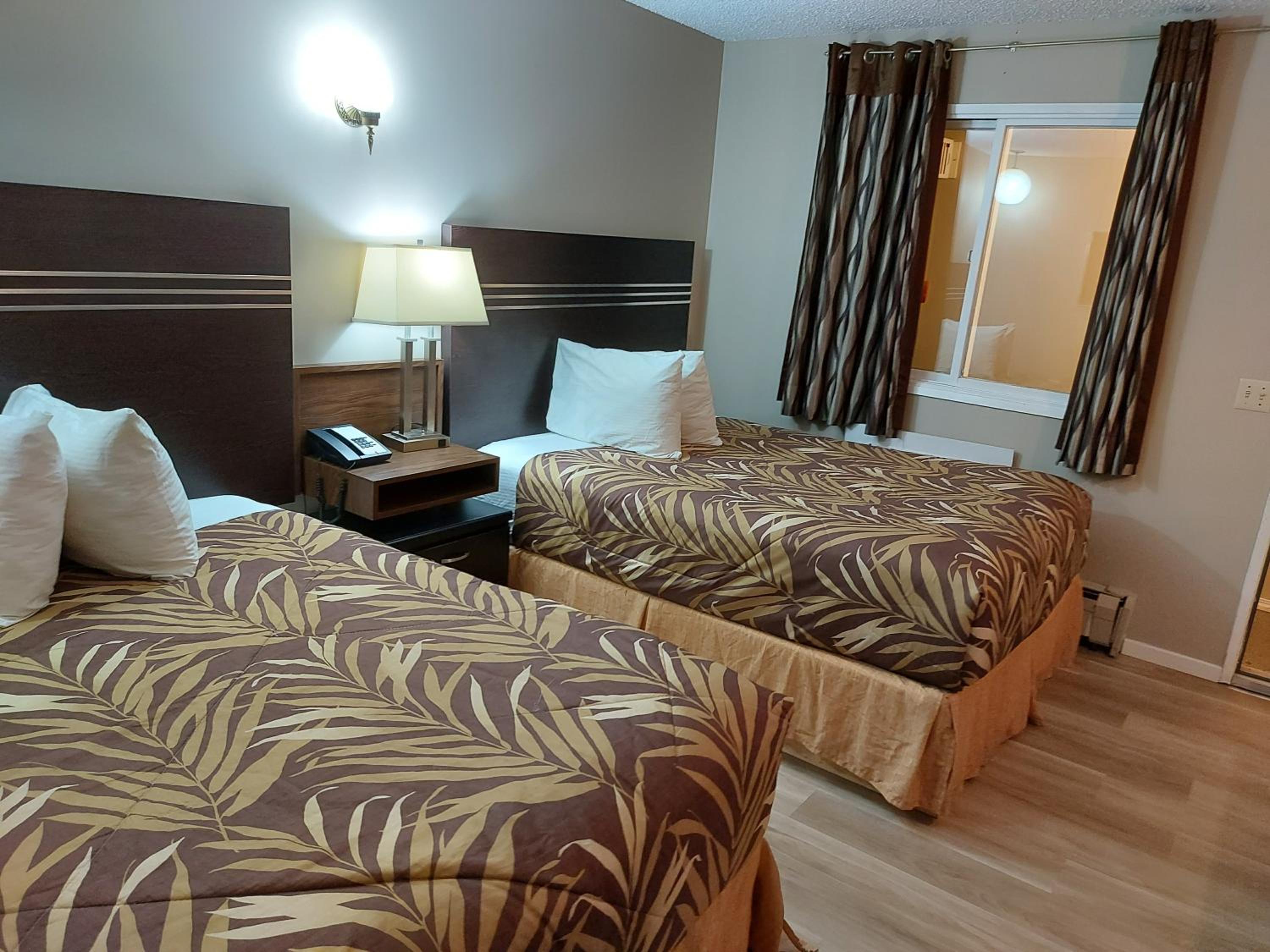 Economy Double Room photo 3