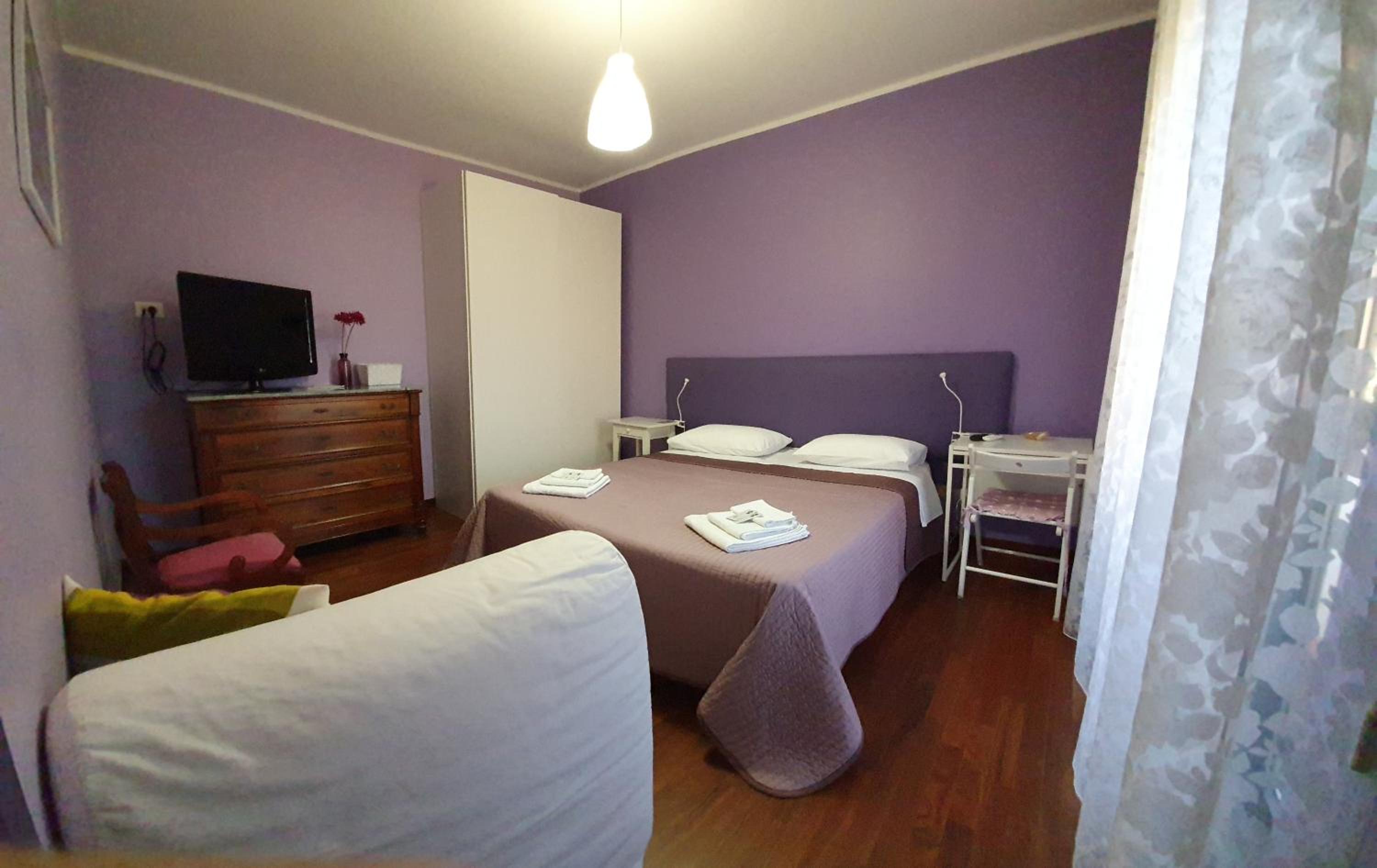 Twin Room with Private Bathroom