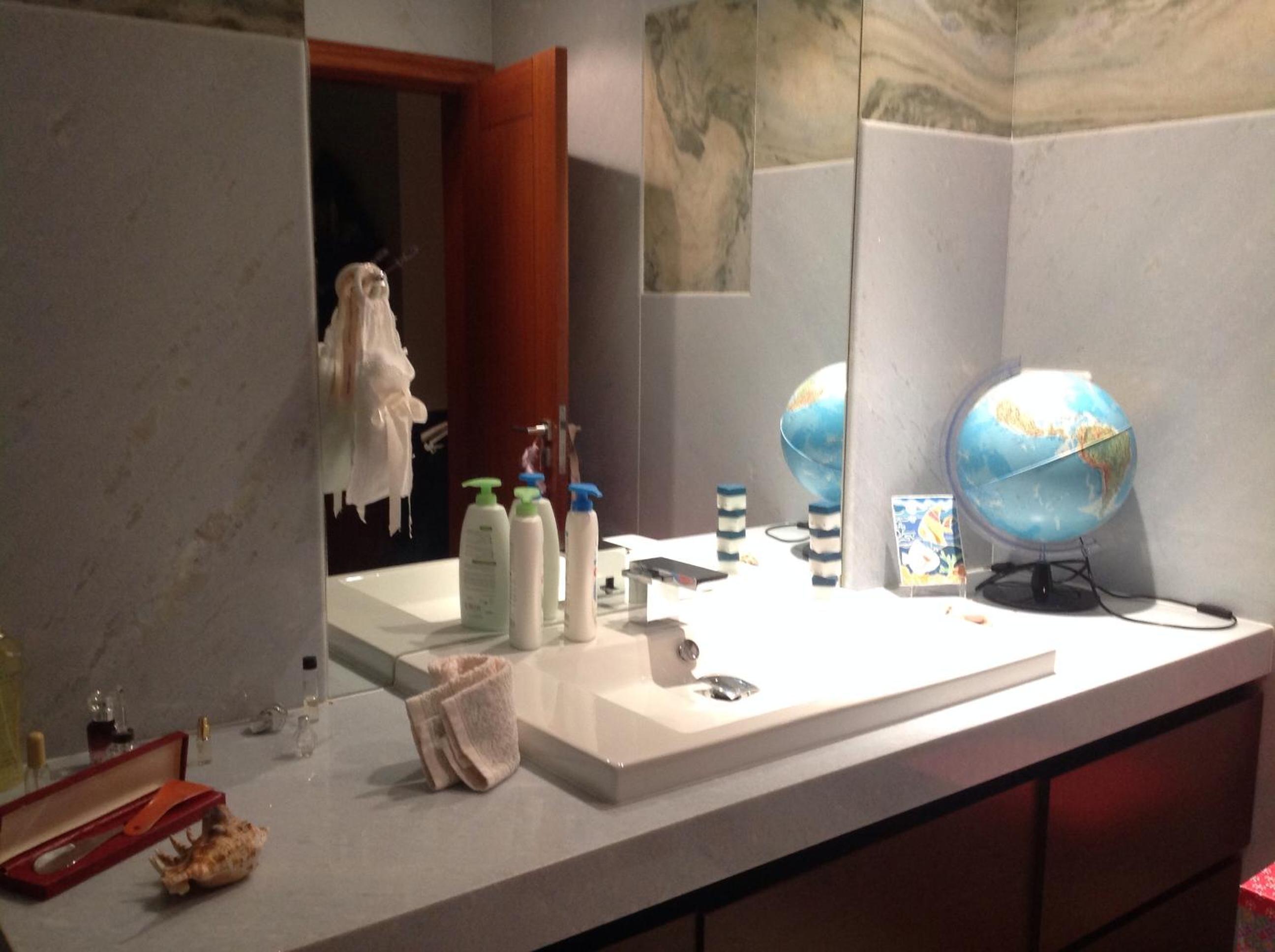 Double Room with Private Bathroom - Photo 4