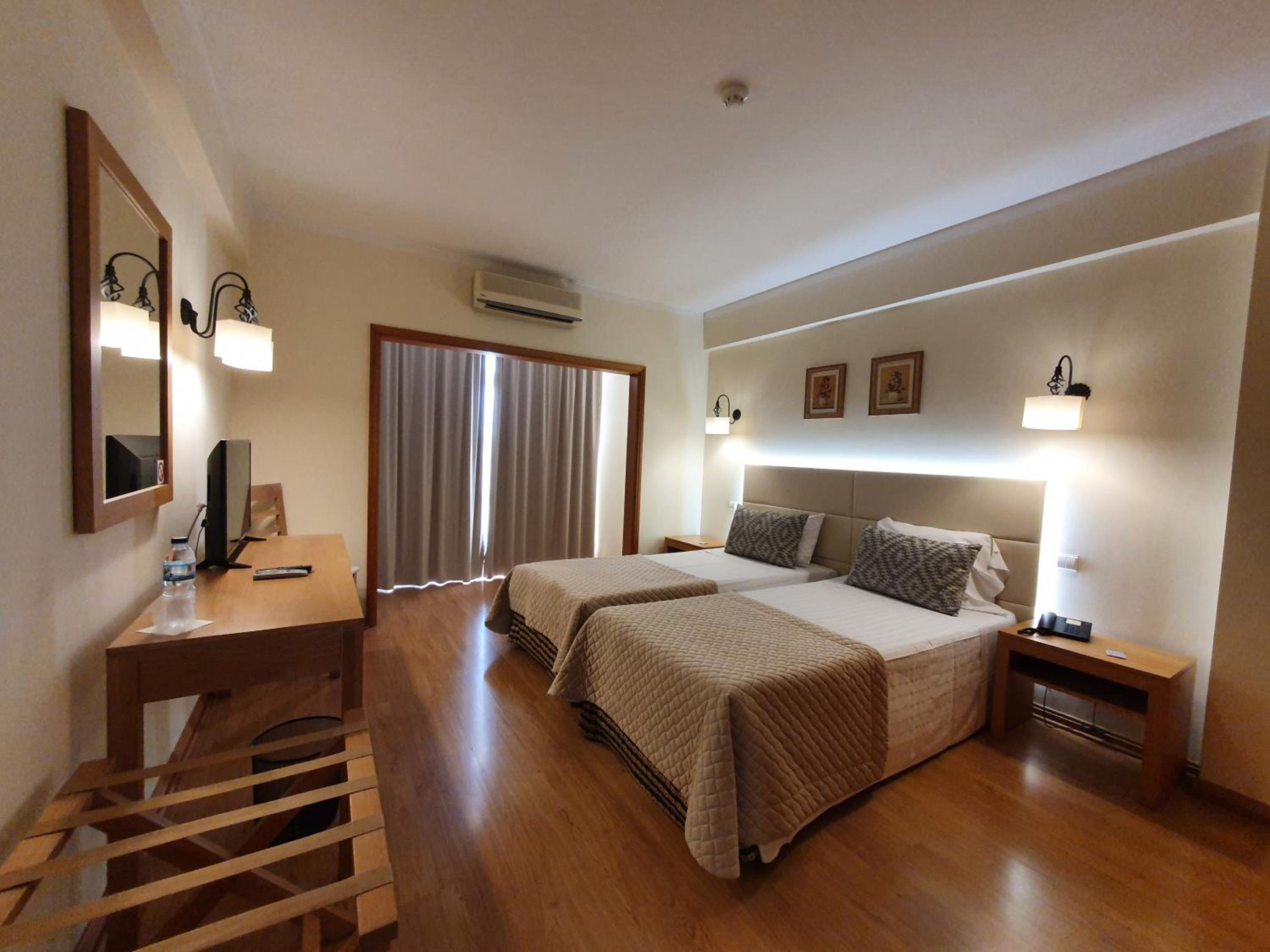 Double or Twin Room - Photo 1