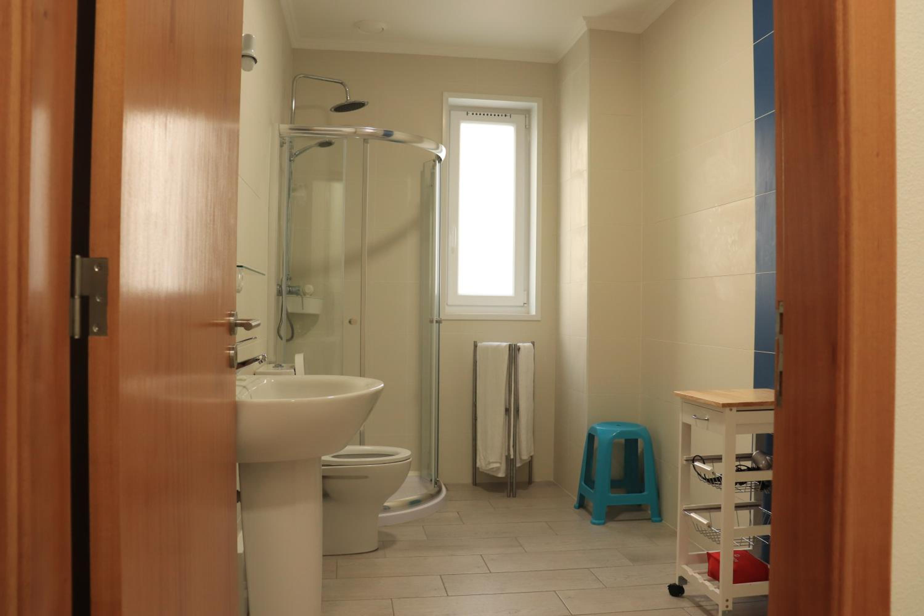 One-Bedroom Apartment - Photo 6