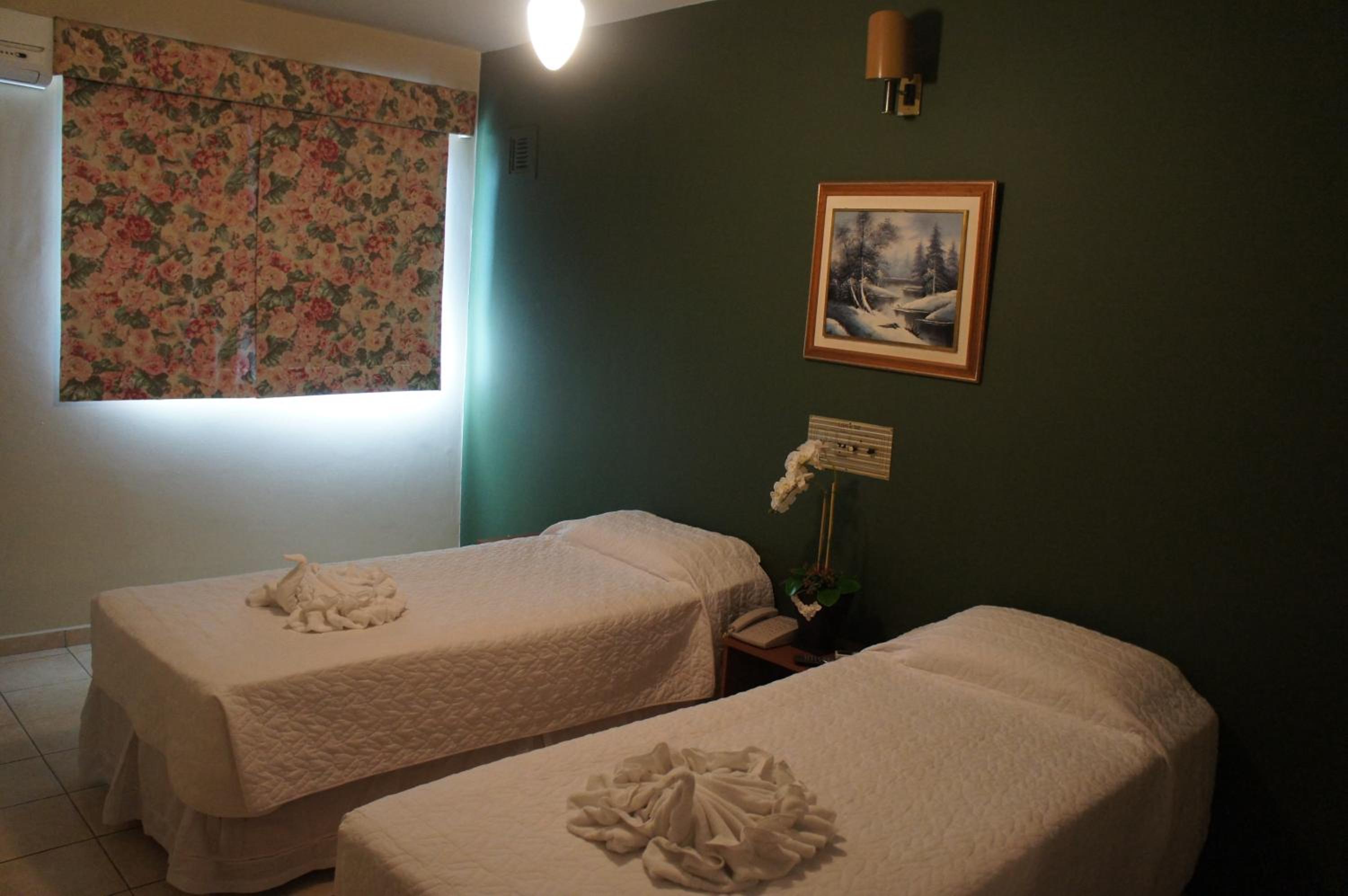 Quadruple Room - Photo 3