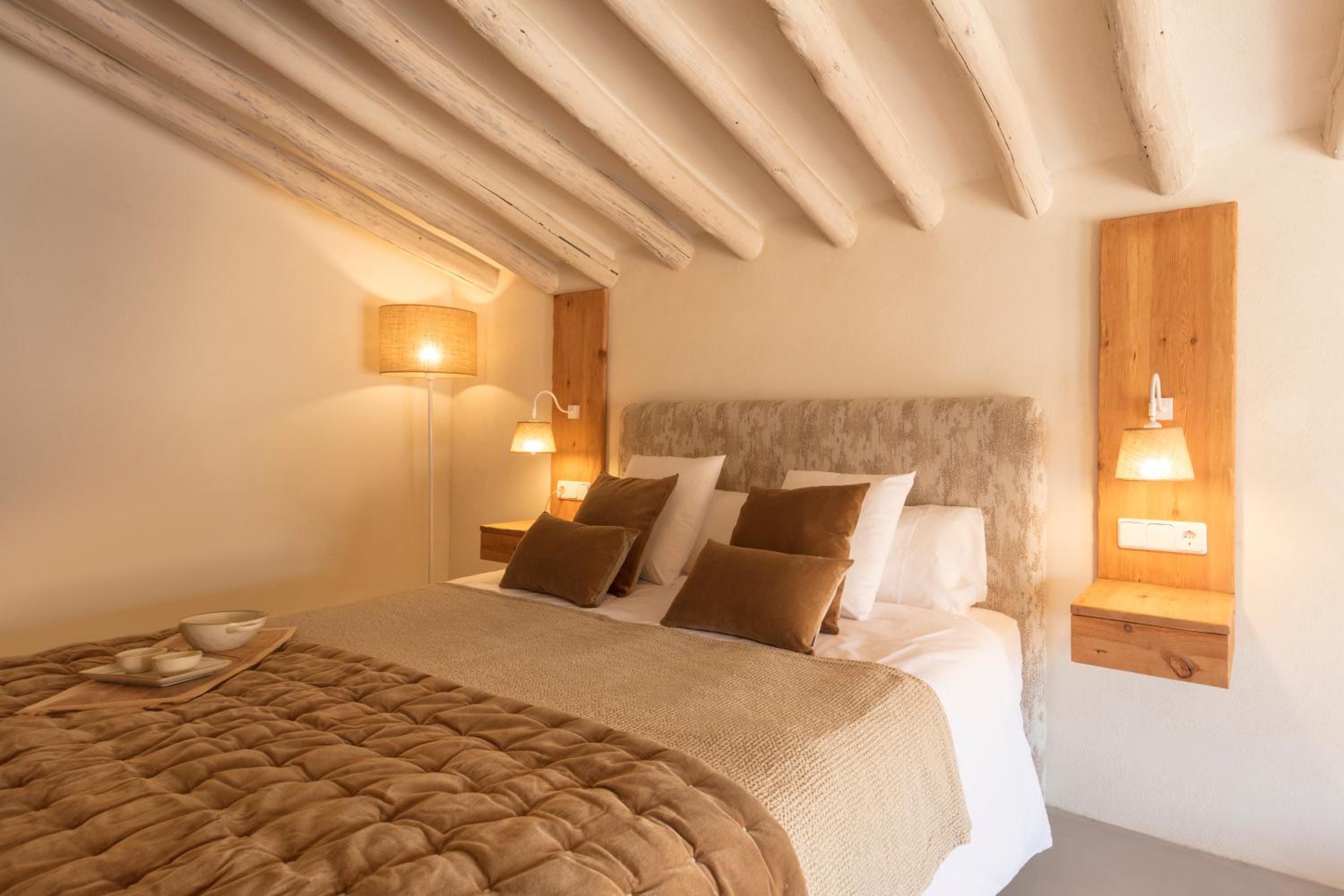 Double Room - Photo 12