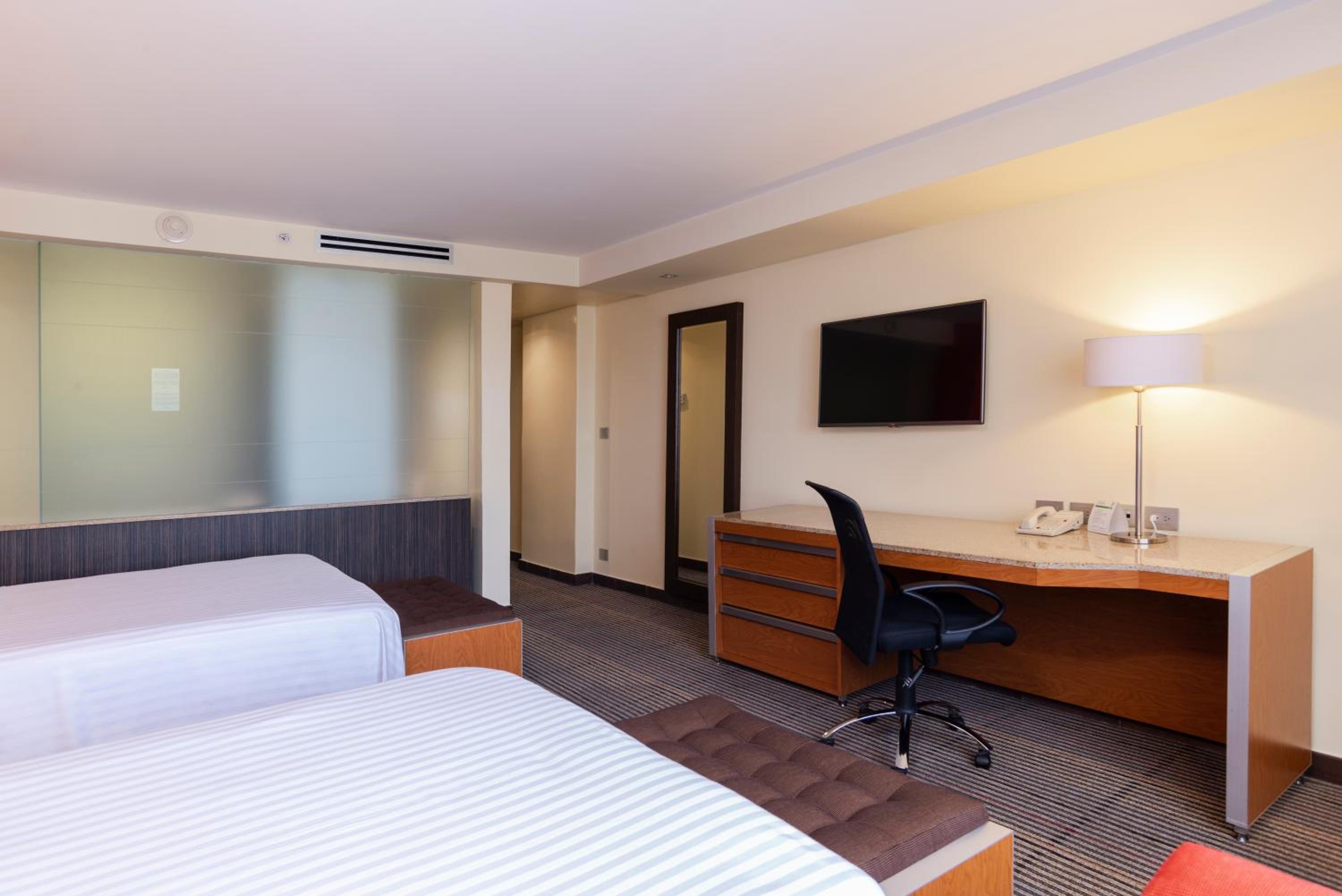 Standard Room - Photo 7