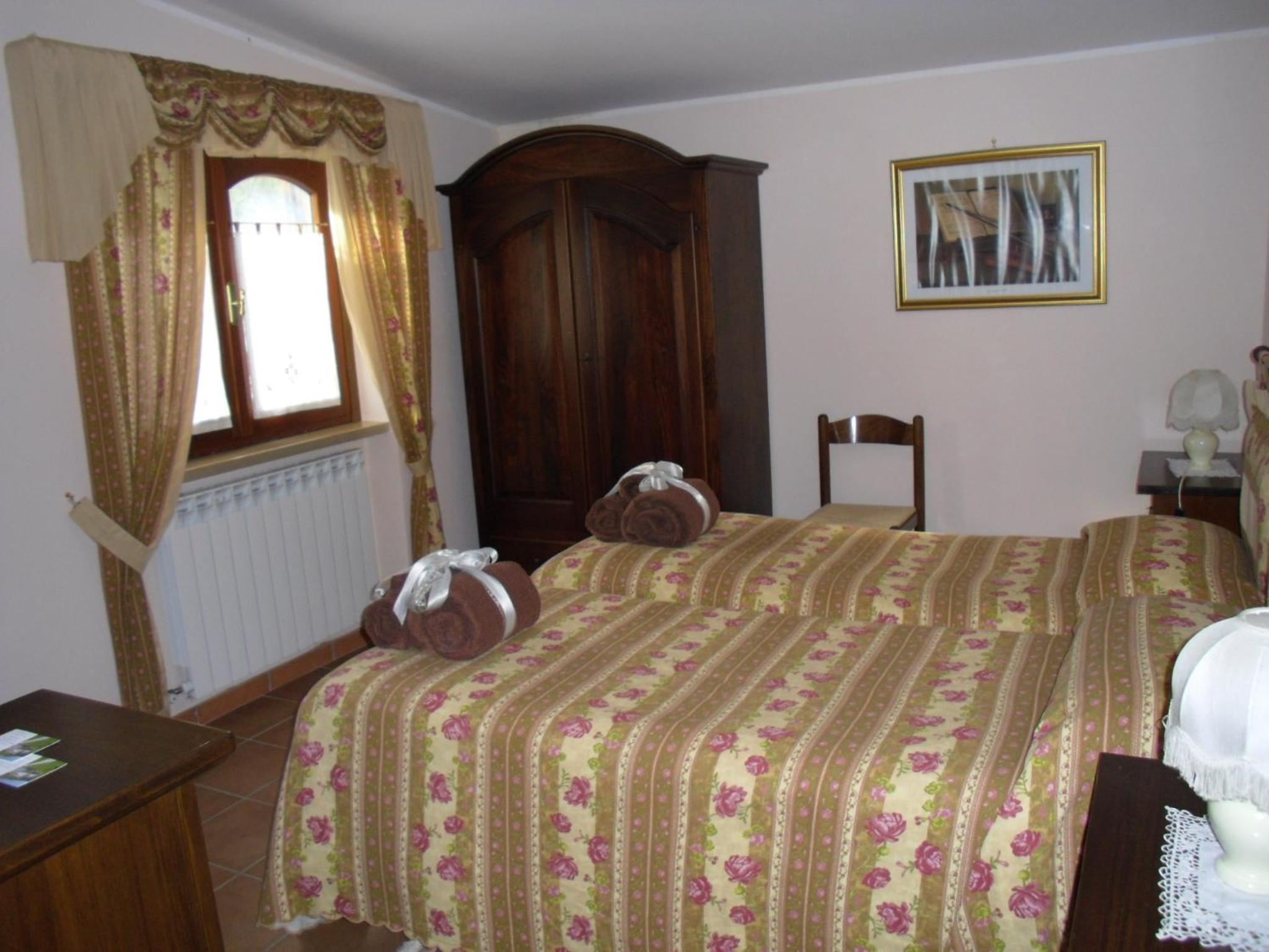 Double or Twin Room - Photo 3