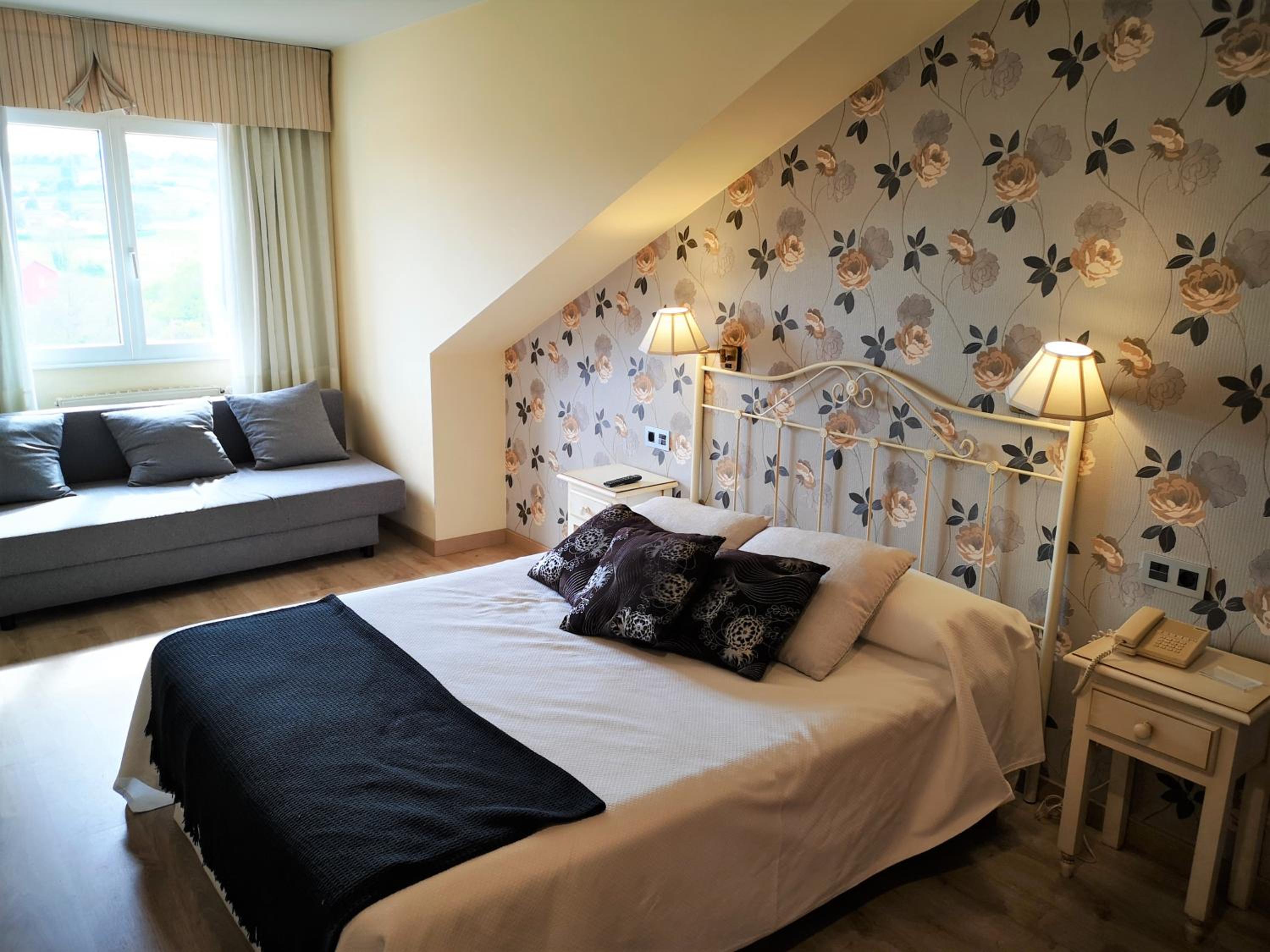 Double Room - Photo 15