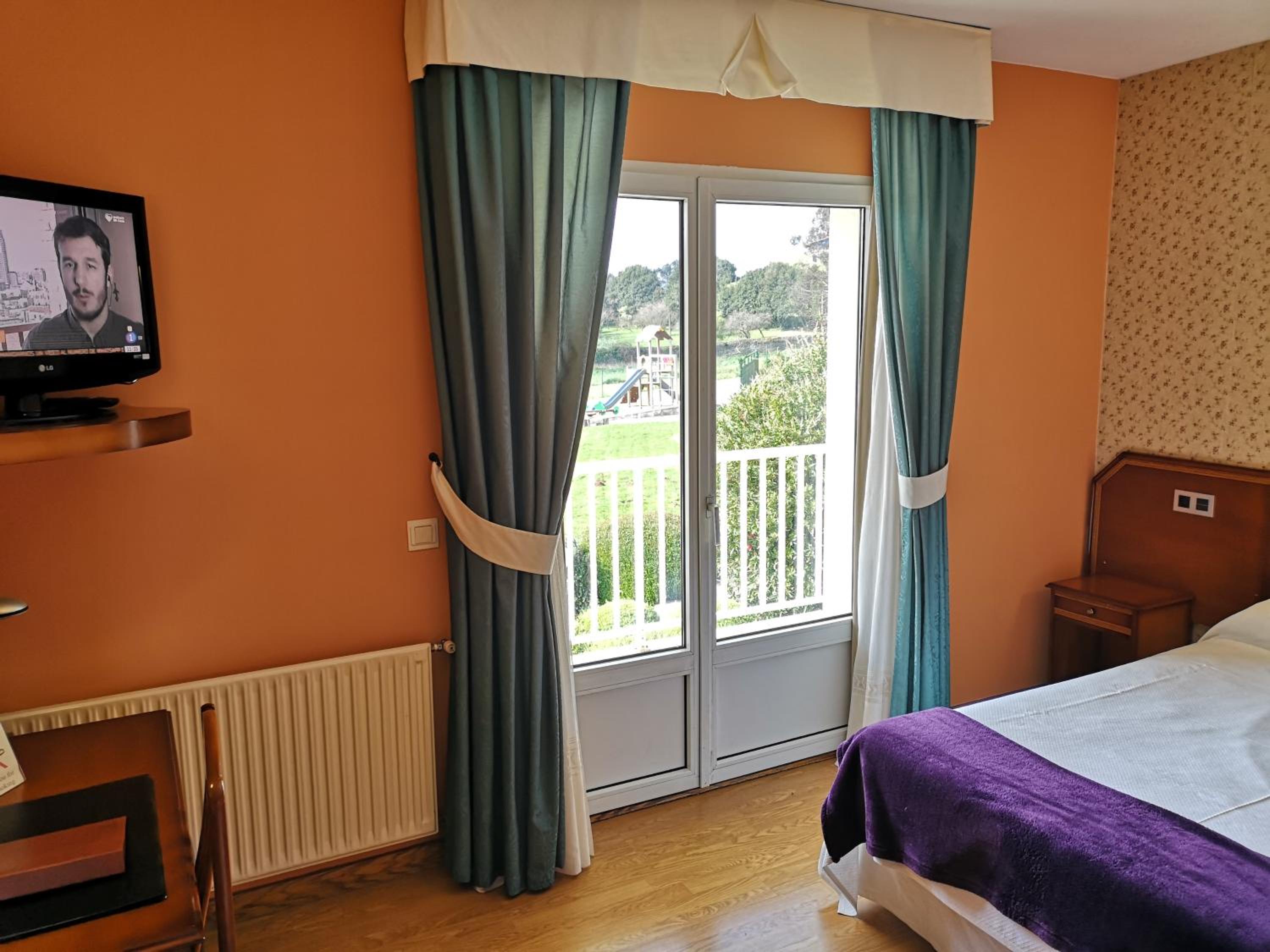 Double Room with Terrace - Photo 2