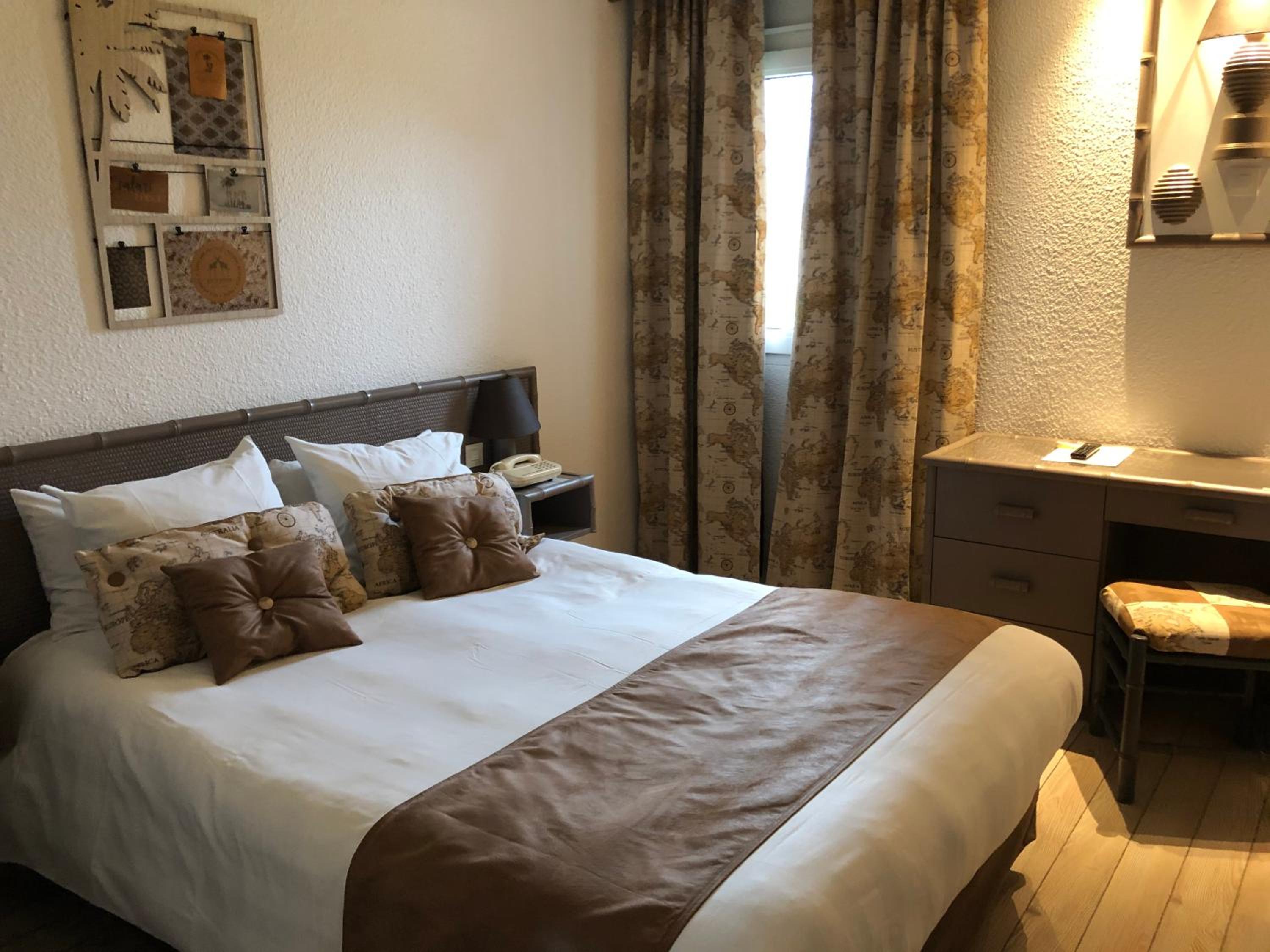 Double Room - Photo 3