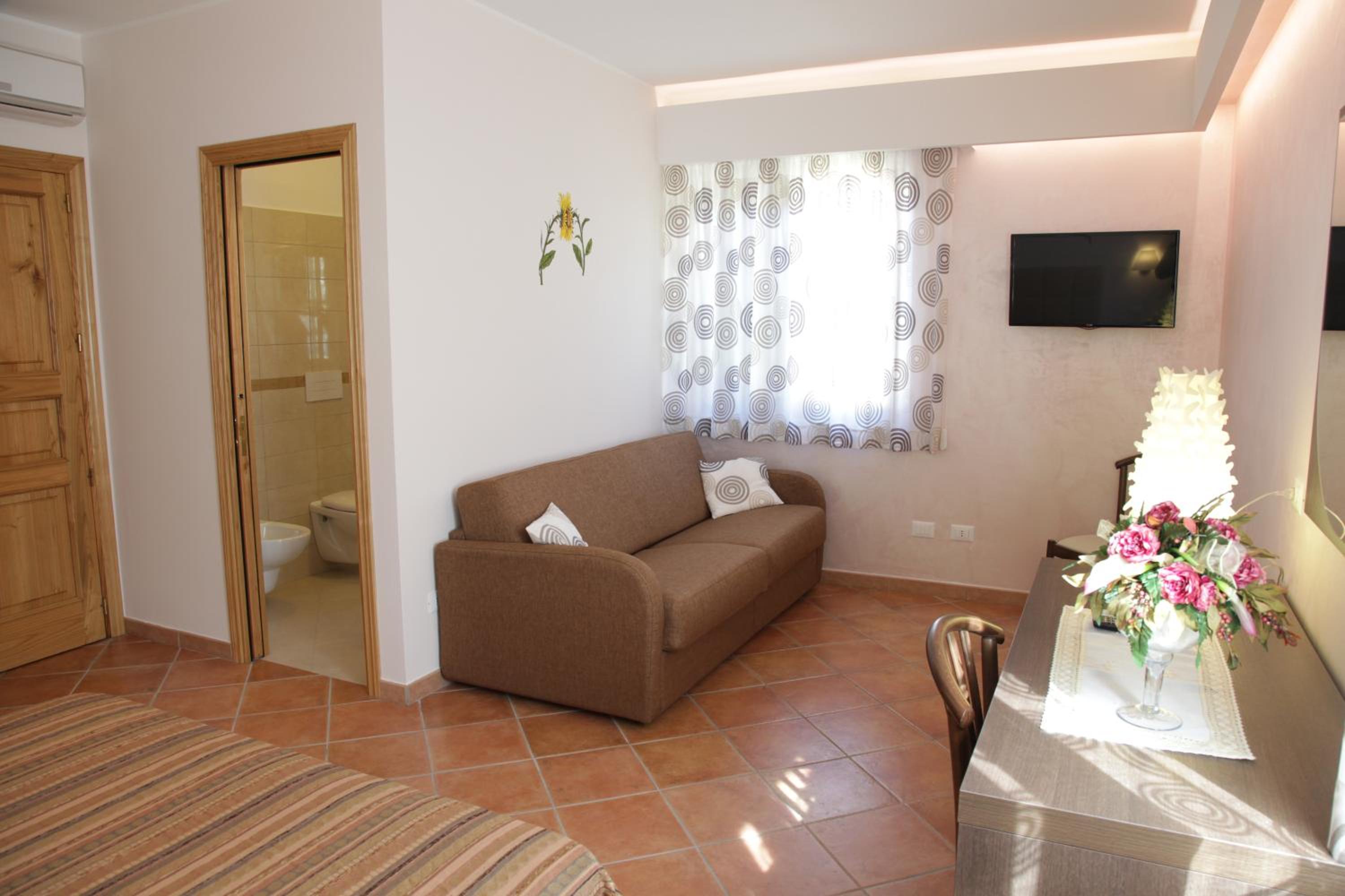 Double Room photo 3