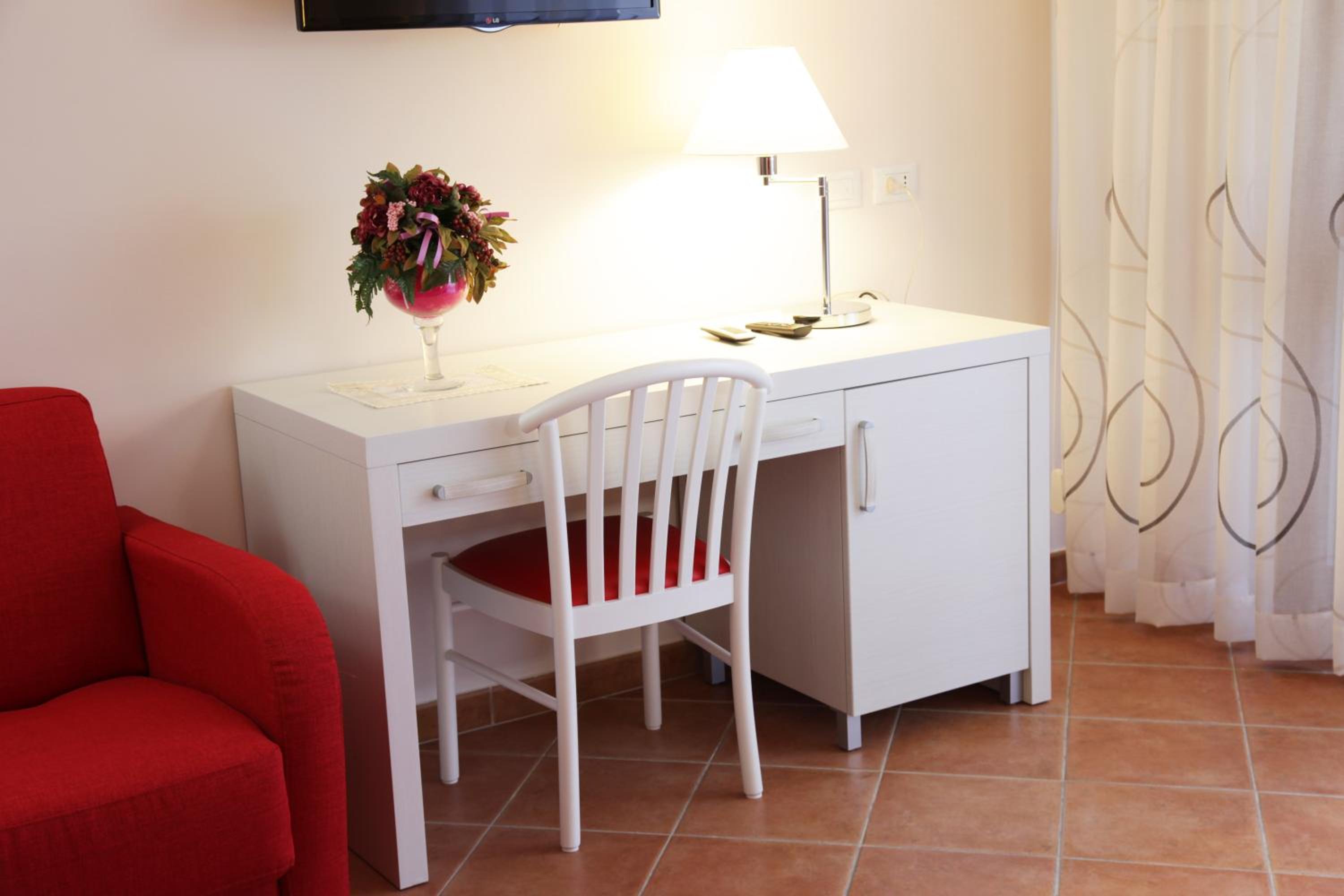 Studio with Garden View