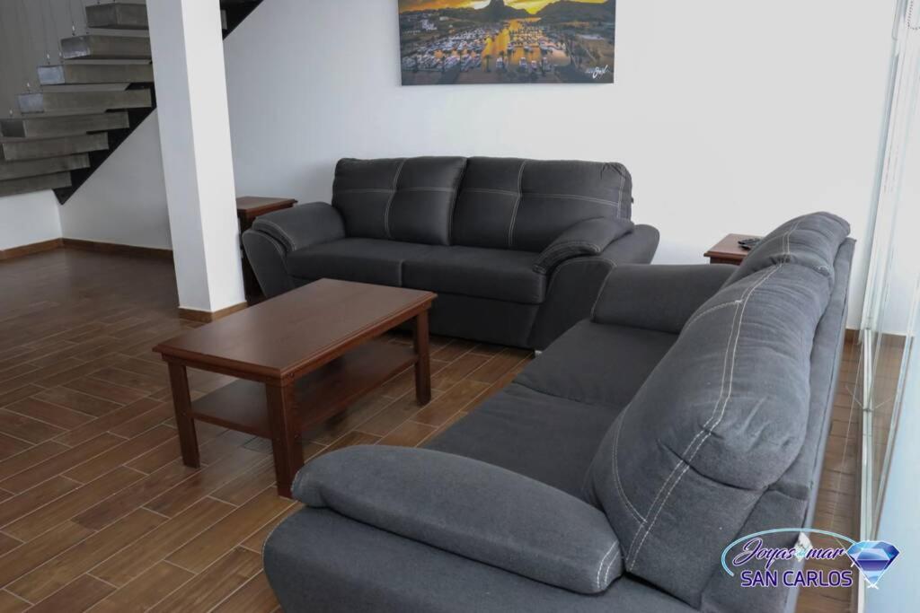 Two-Bedroom Apartment - Photo 23