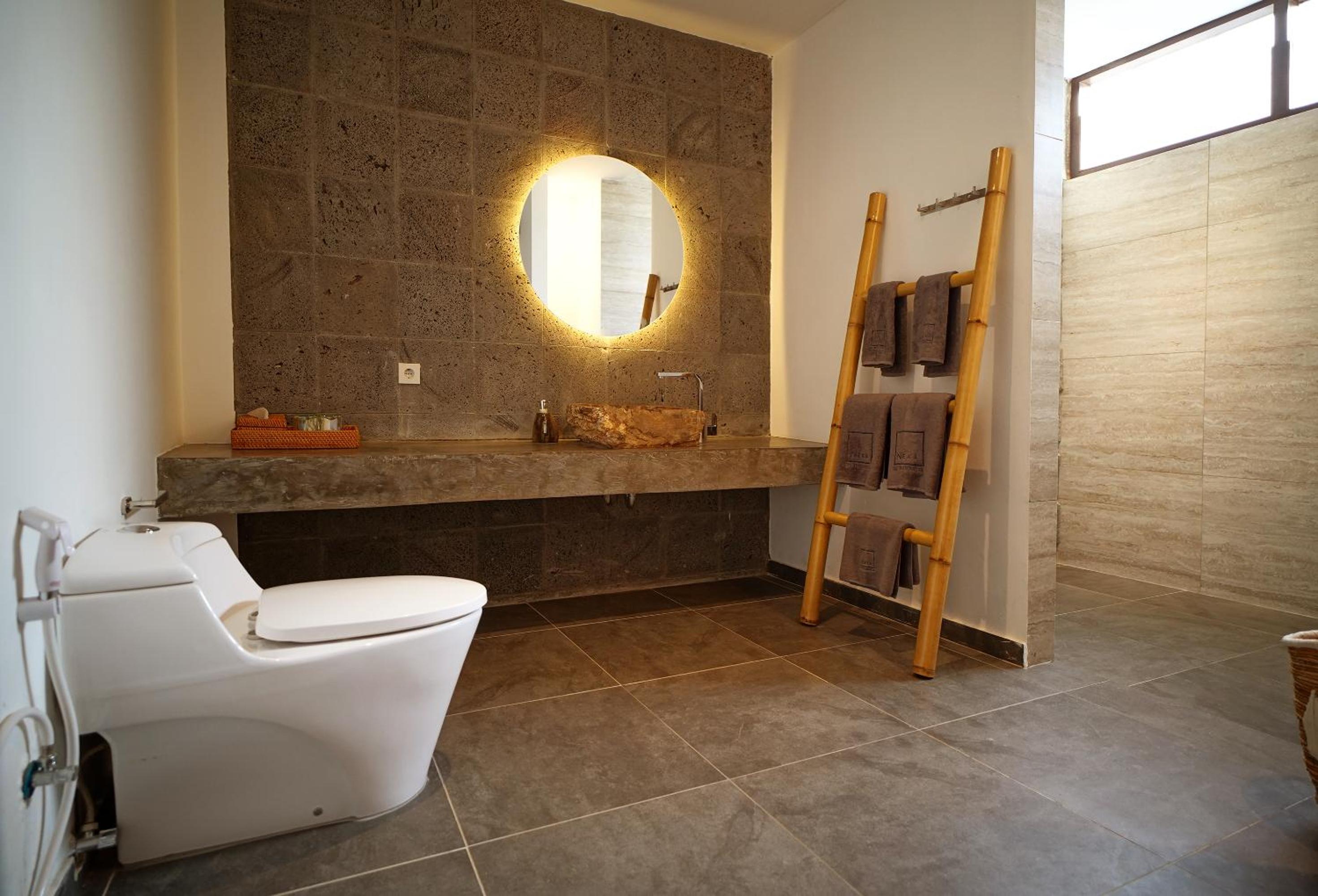 Deluxe Suite - Photo 9