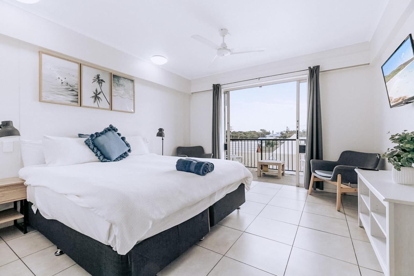 Double Room with Private Bathroom - Photo 1