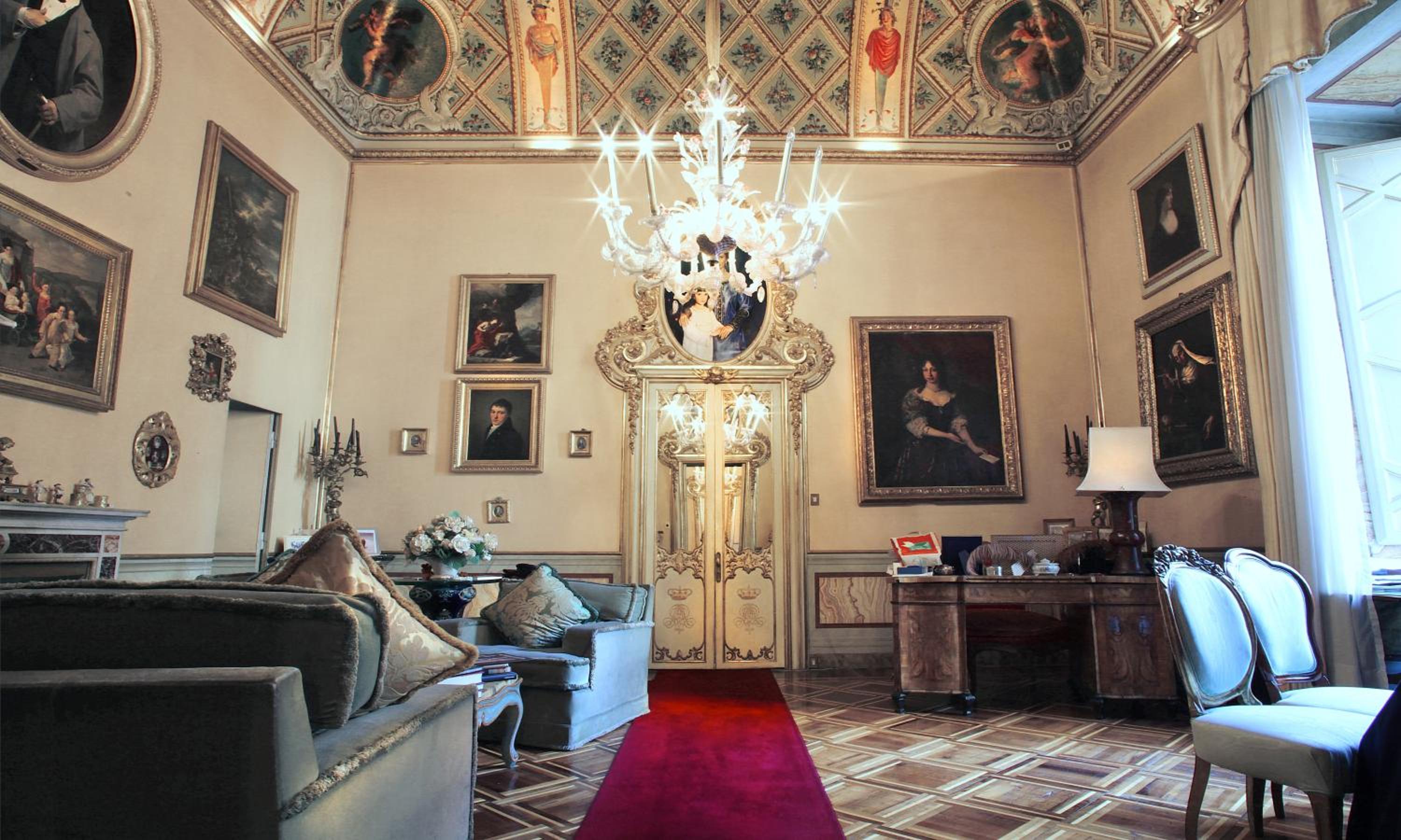 King Suite photo 3