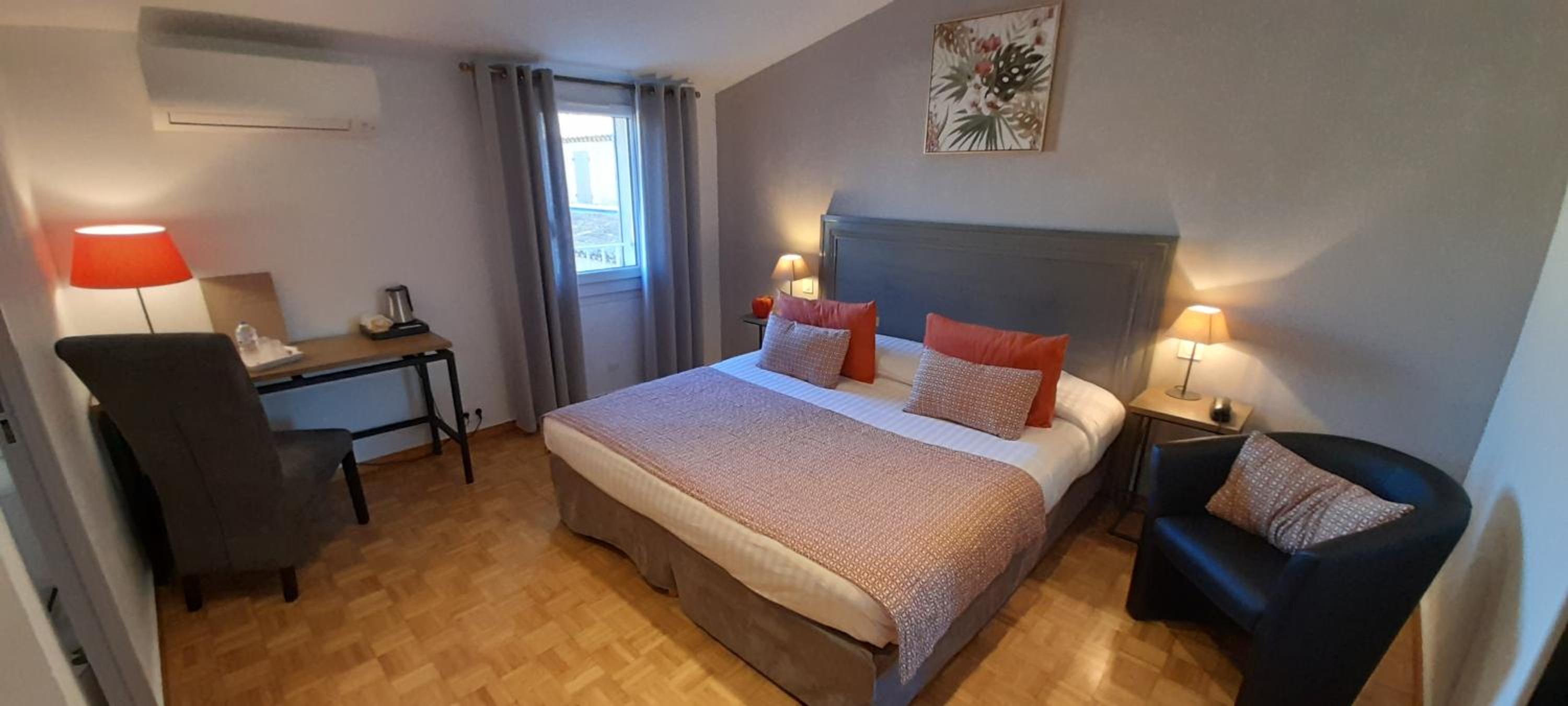 Classic Double Room - Photo 9