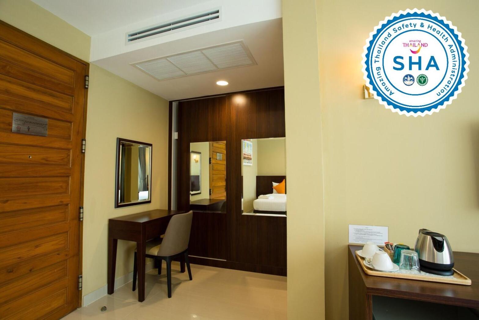 Standard Double or Twin Room photo 3