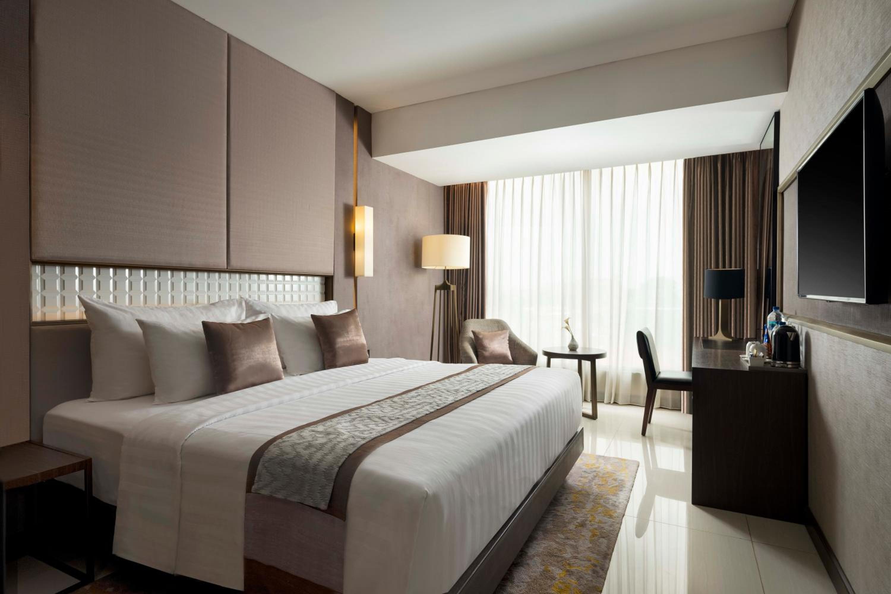 Suite with City View