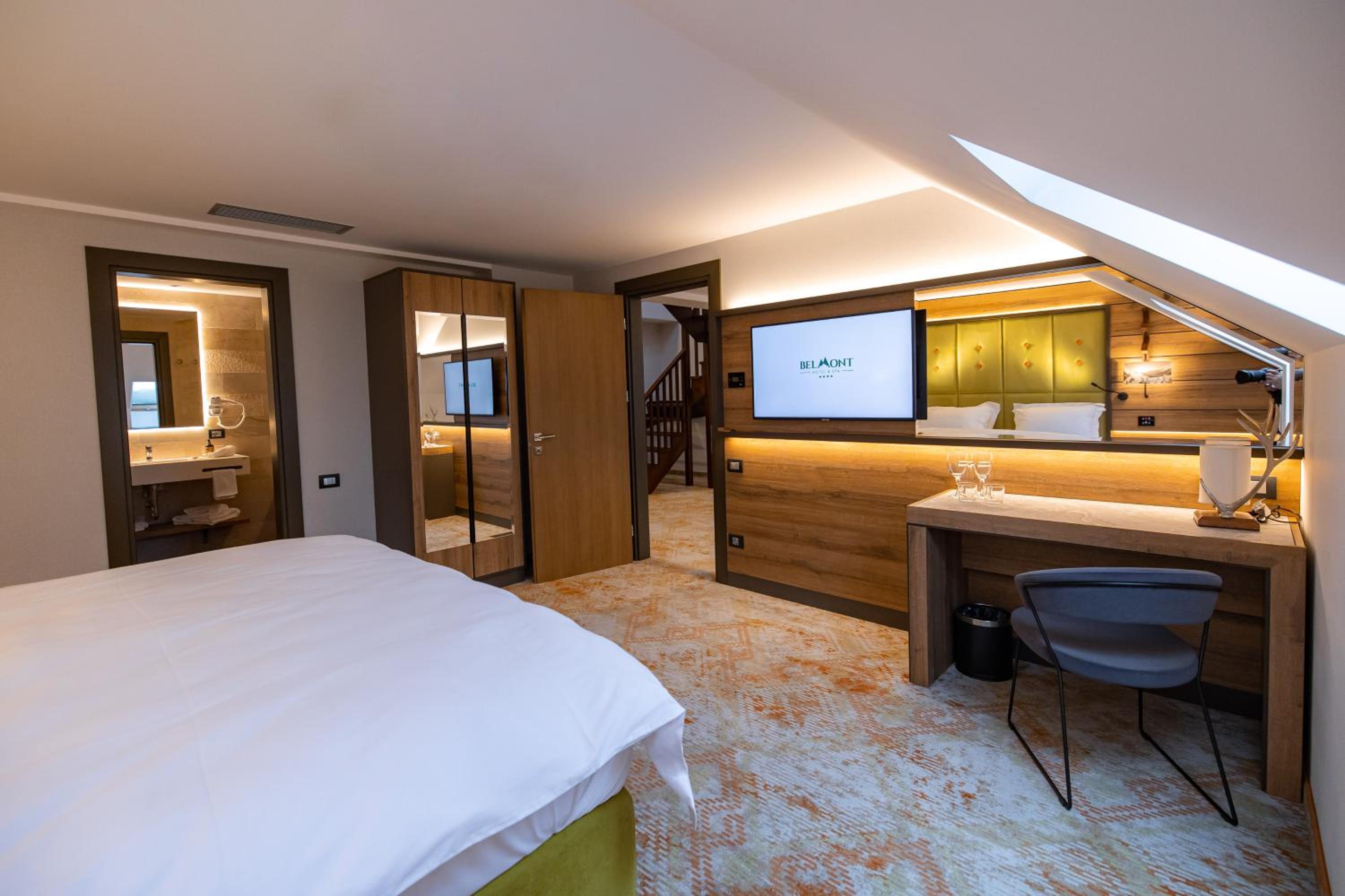 Superior Suite photo 3