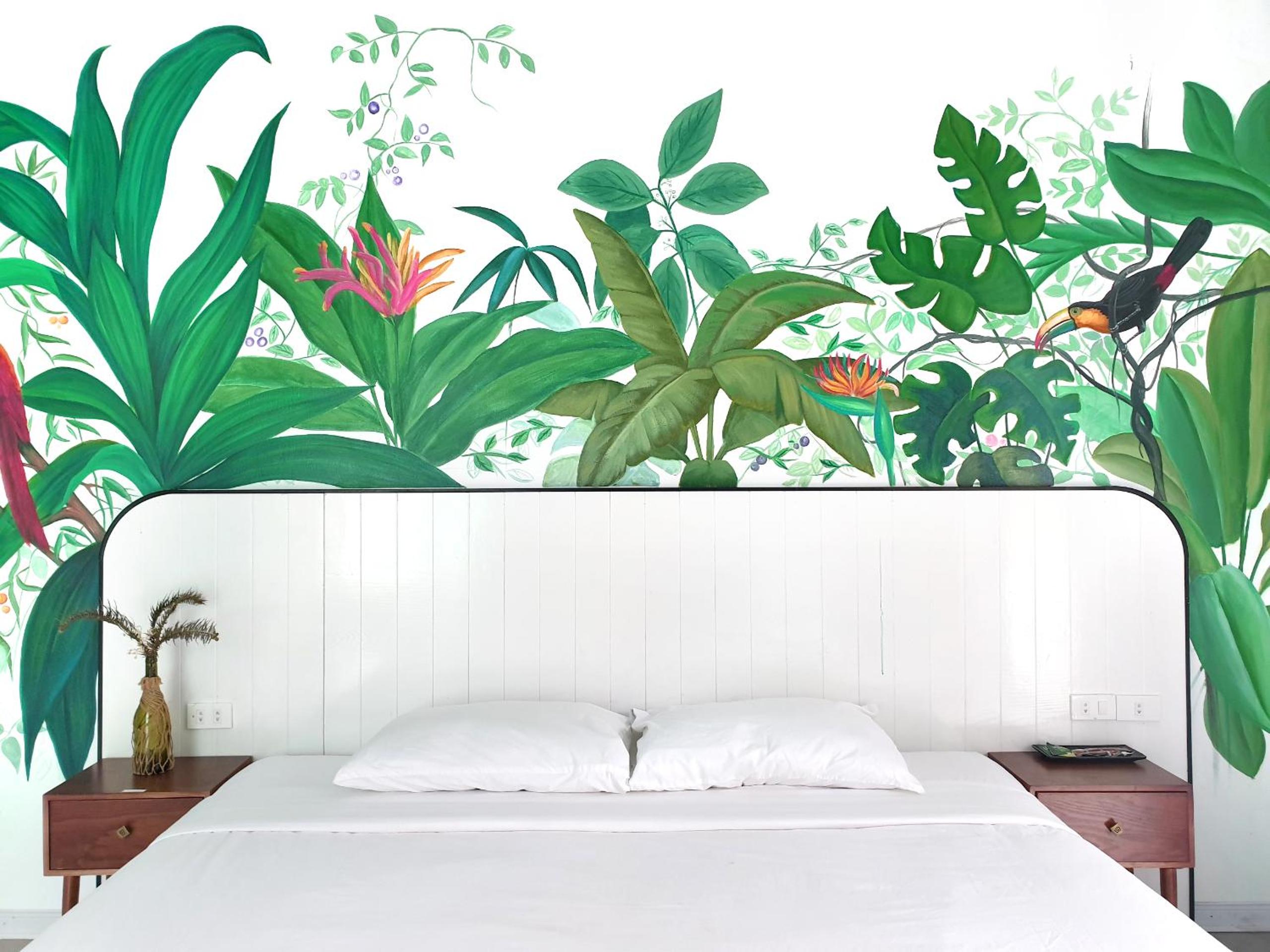 Deluxe Room (2 Adults + 1 Child)