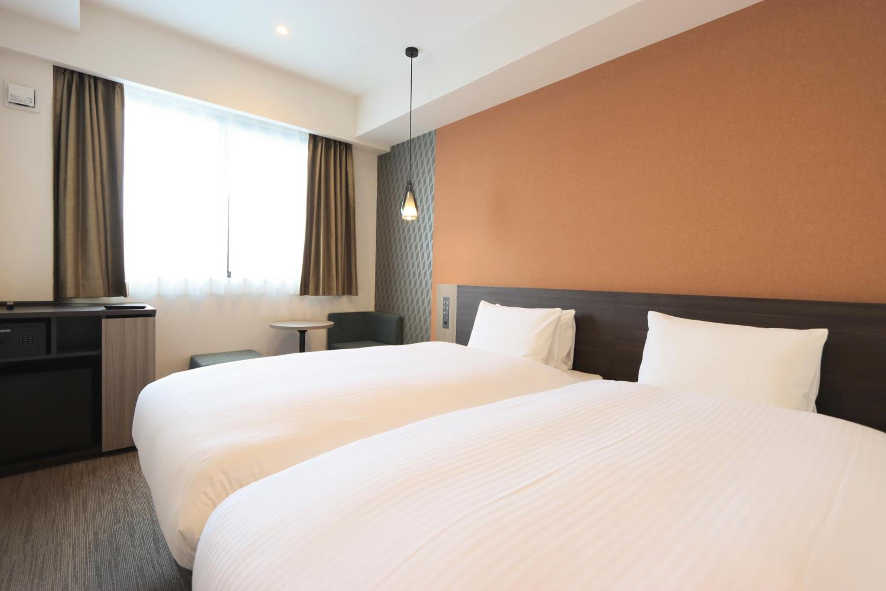 Superior Twin Room with Extra Bed - Photo 1