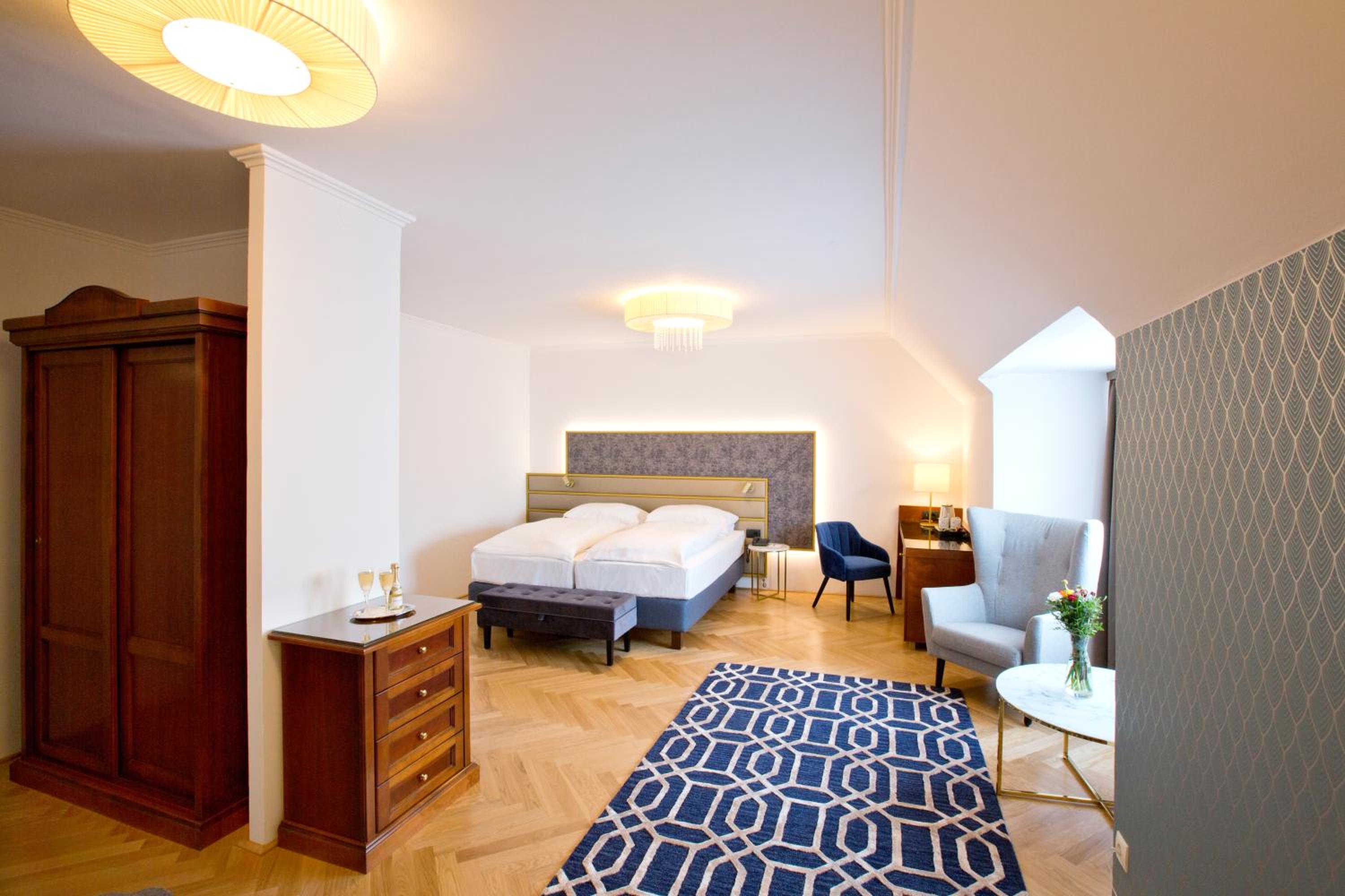 Deluxe Room - Double or Twin