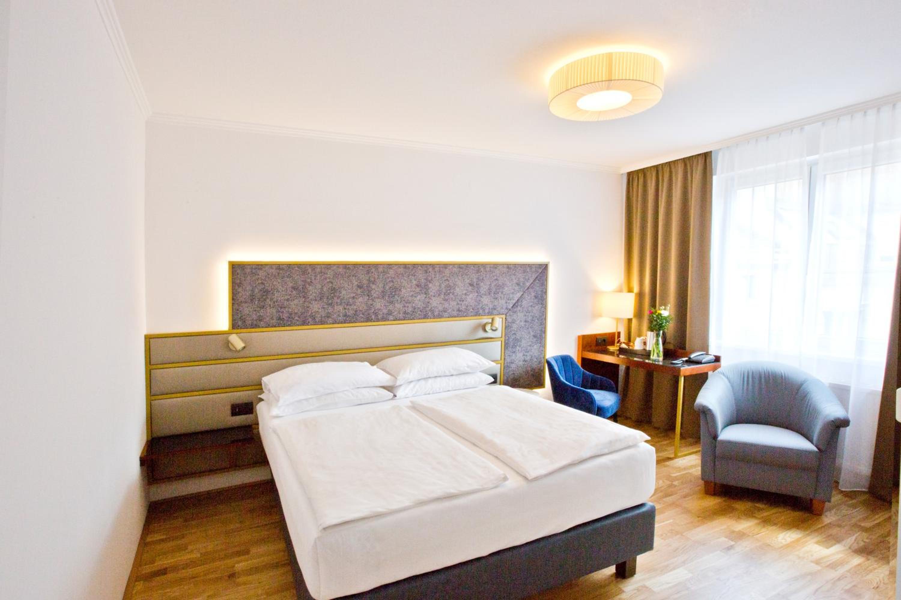 Deluxe Room - Double or Twin