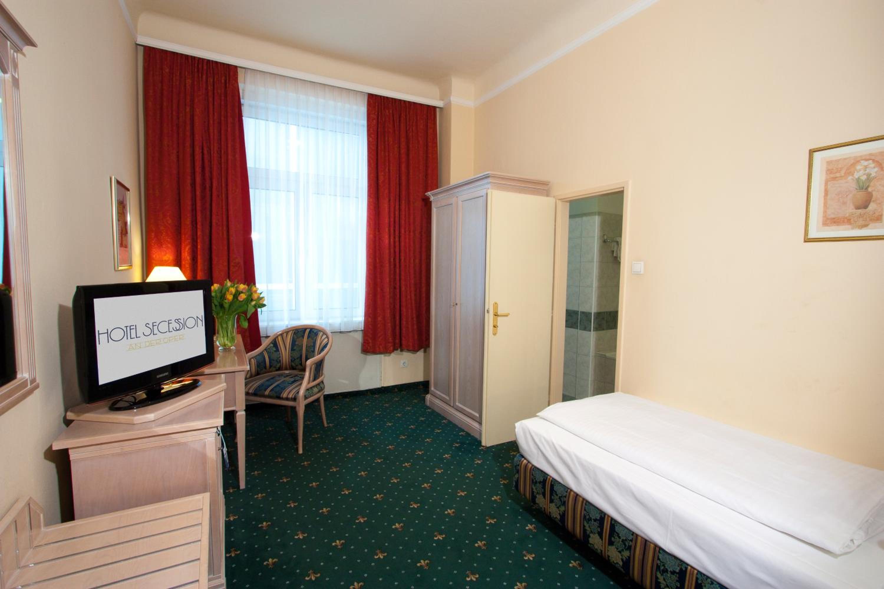 Standard Single Room