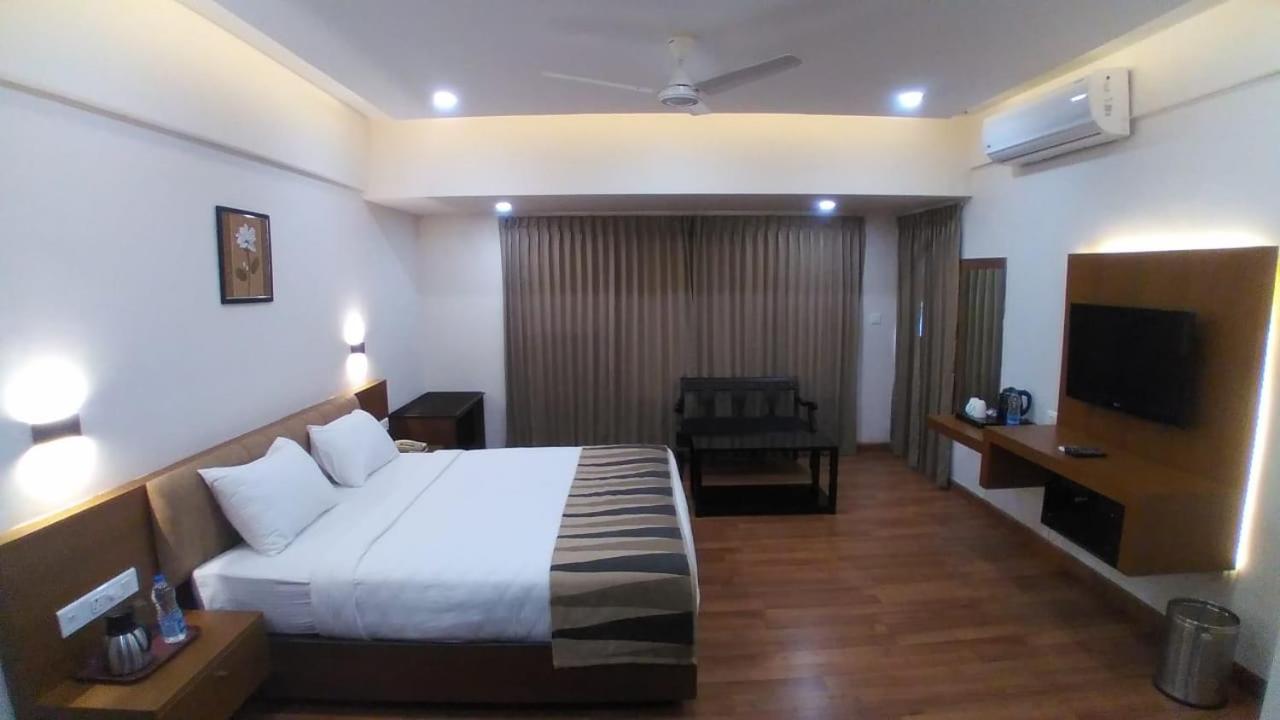 Deluxe Queen Room photo 2
