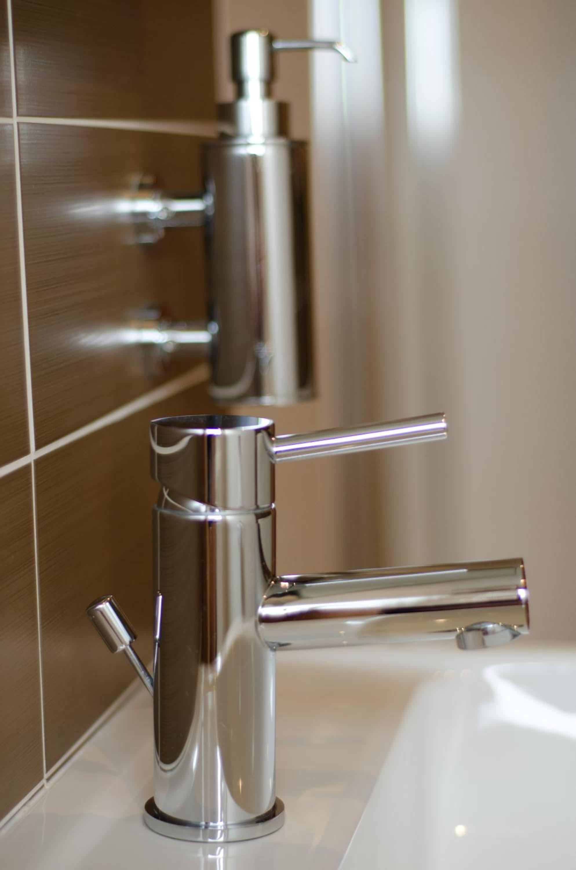 Twin Room with Shared Bathroom photo 3