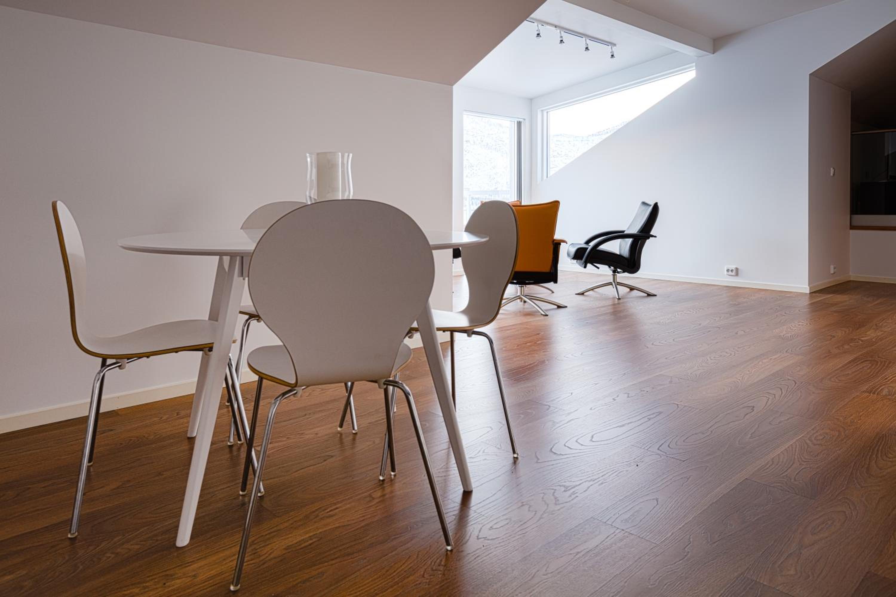 Two-Bedroom Apartment - Photo 14