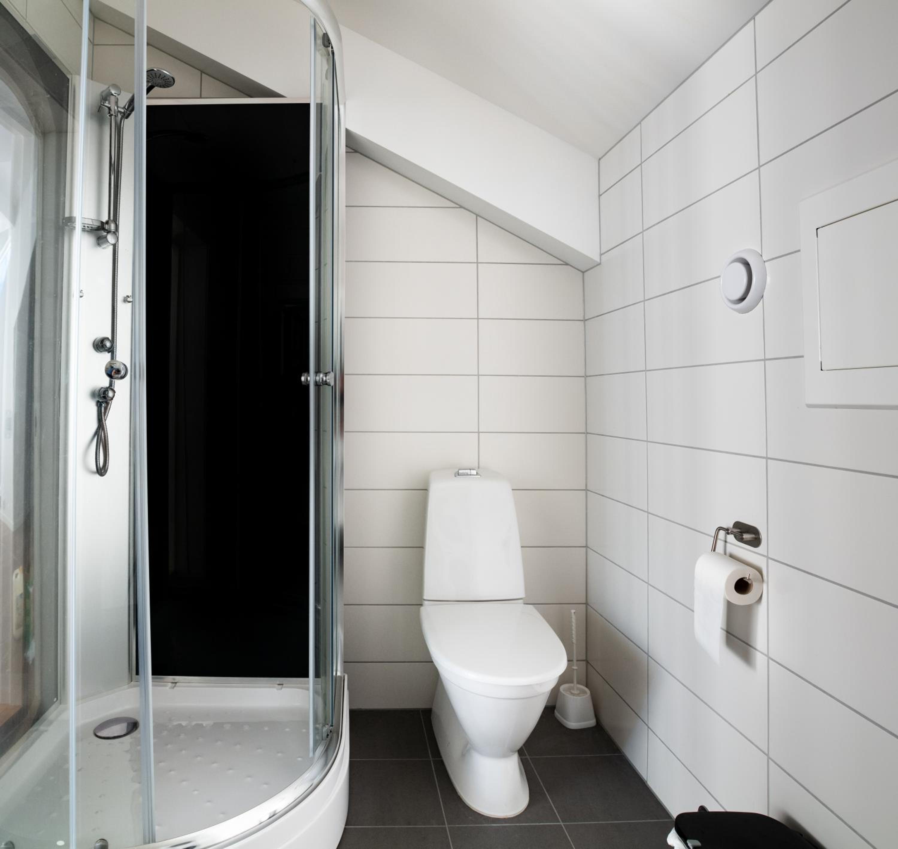 Two-Bedroom Apartment - Photo 2