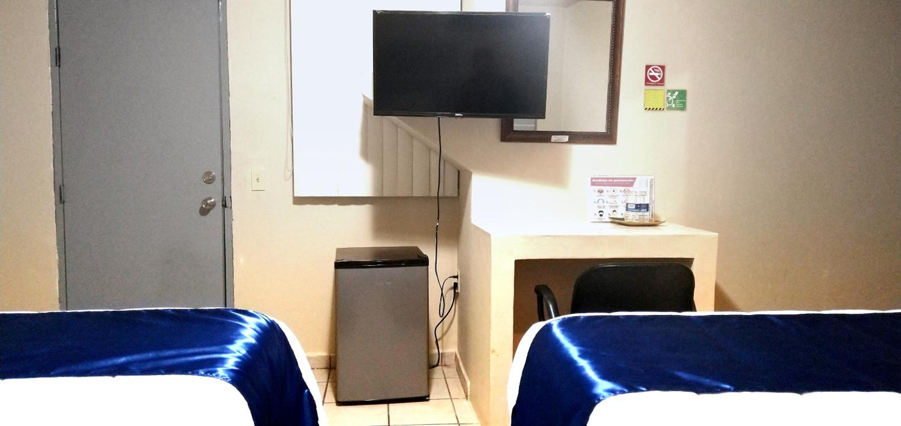 Double or Twin Room photo 2