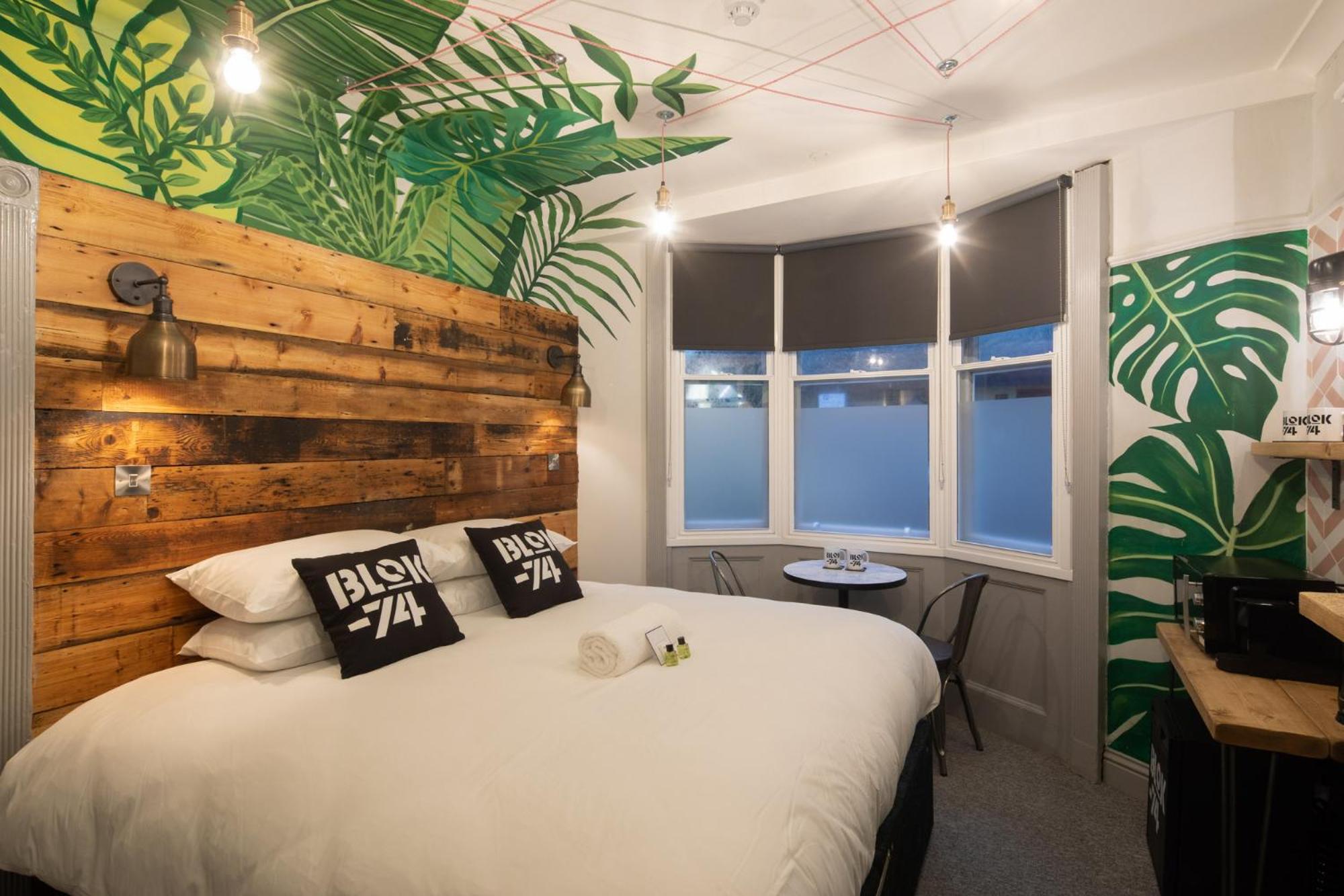Double or Twin Room - Photo 6