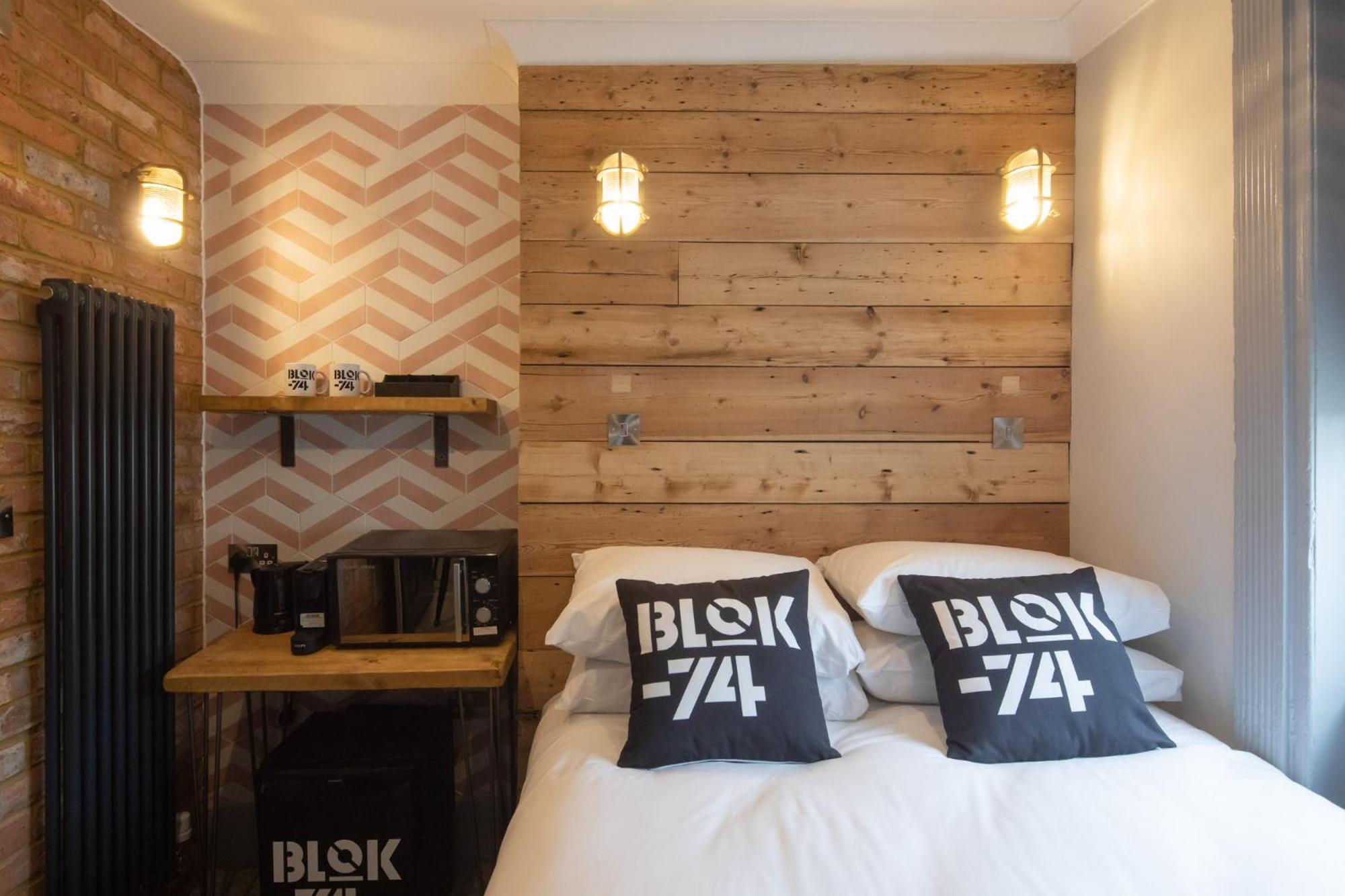 Small Double Room - Photo 6