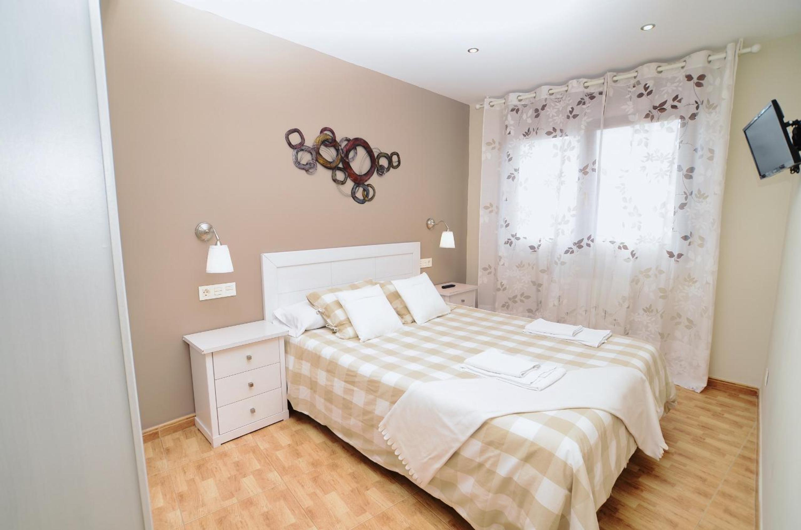 Two-Bedroom Apartment with Sea View photo 3