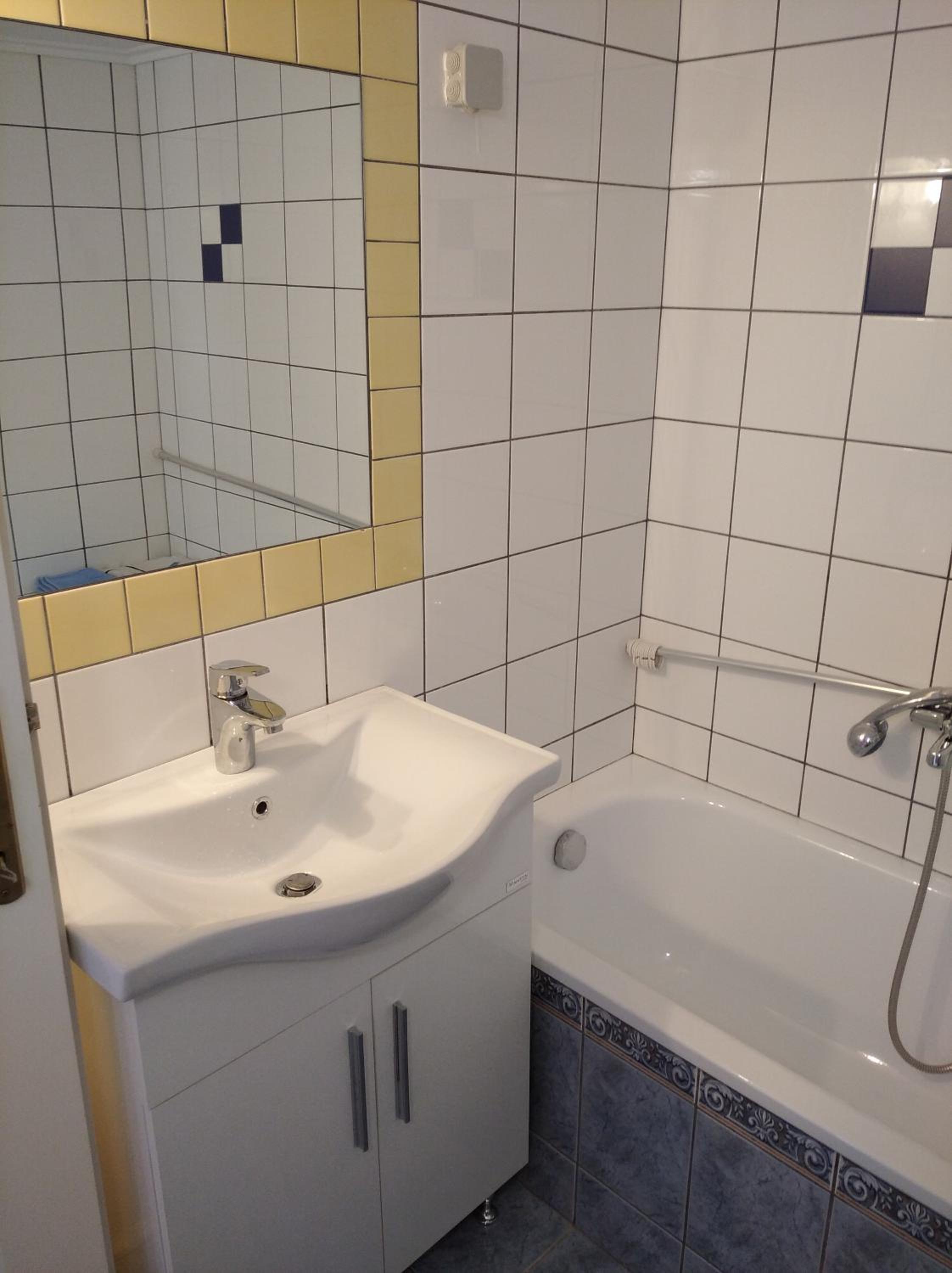 Two-Bedroom Apartment - Photo 43